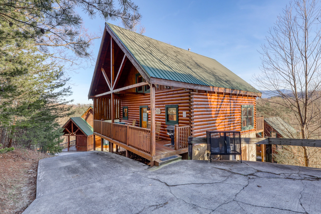 Stunning Cabin, Sleeps 4, N Rolling Hills, Hot Tub