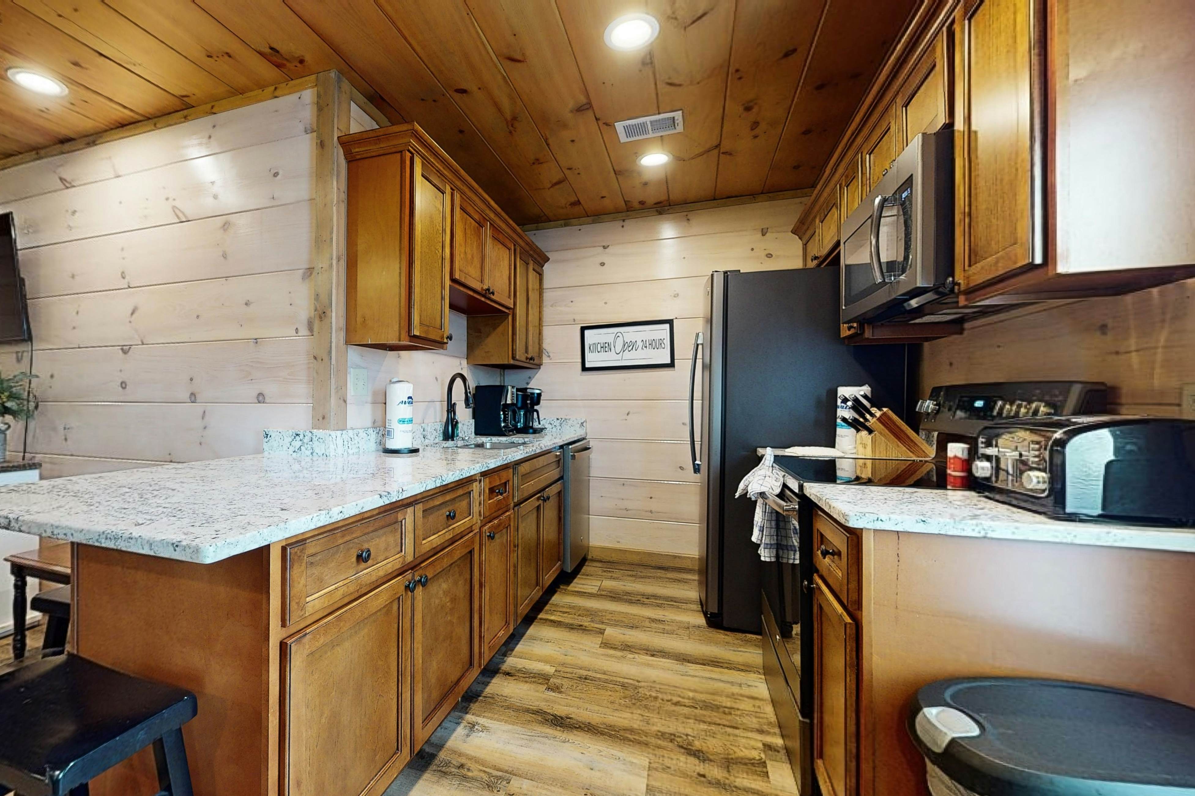 Sparkling Getaway, Sleeps 8・Hot Tub・Grill・Deck