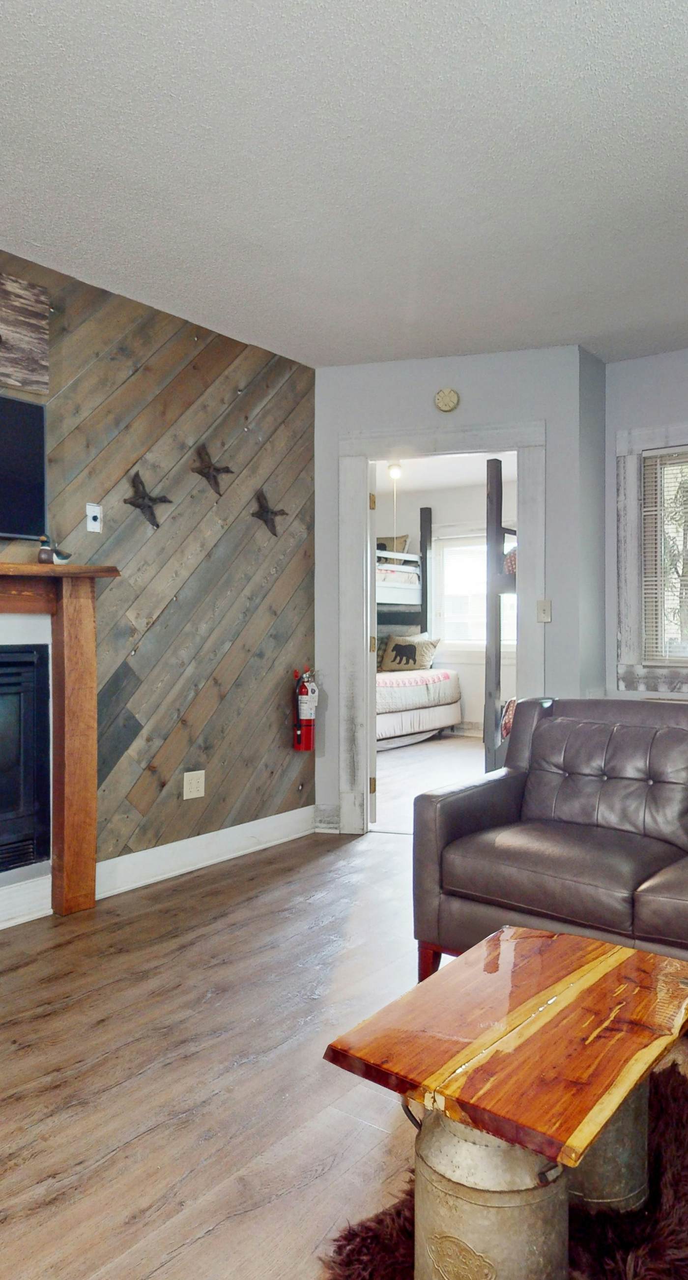 River Place Condo, Sleeps 6, Mtn River View Balcony