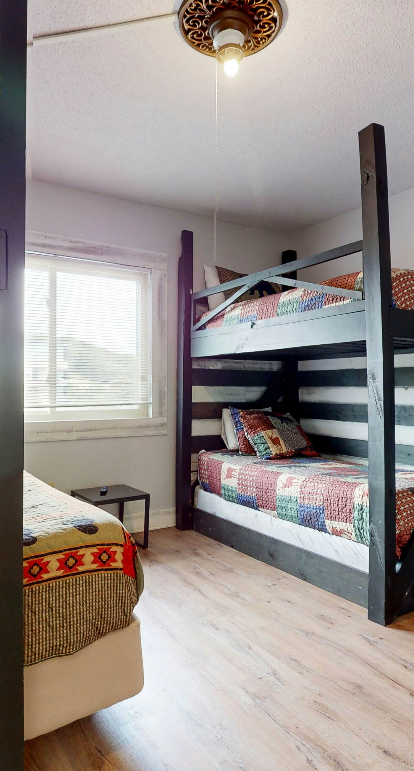 River Place Condo, Sleeps 6, Mtn River View Balcony