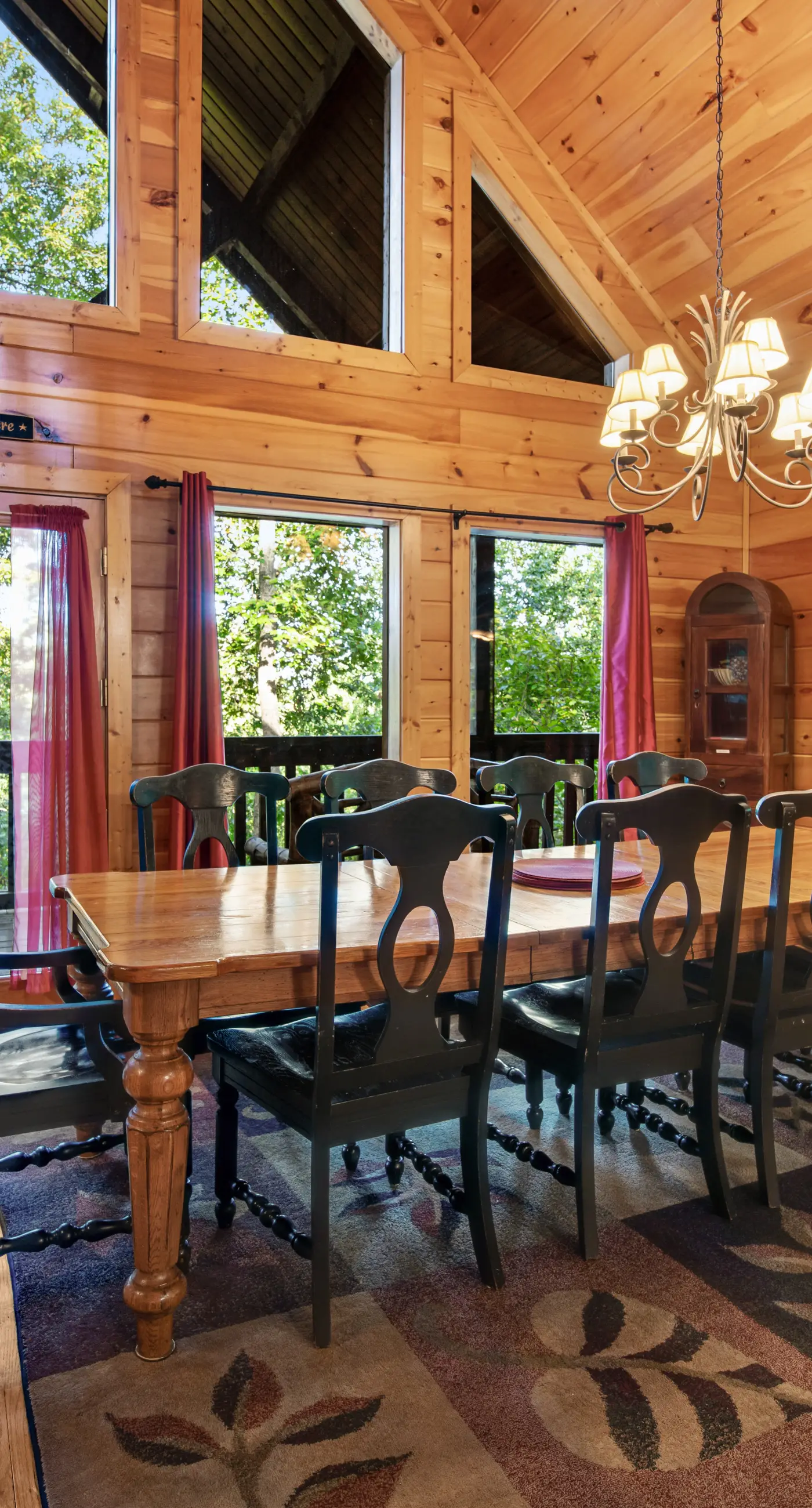 Forested Hideaway, Sleeps 14, Hot Tub, Pool Access