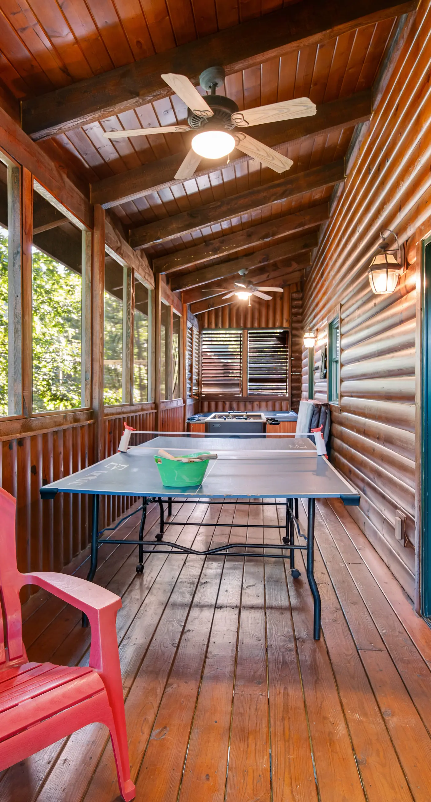 Forested Hideaway, Sleeps 14, Hot Tub, Pool Access