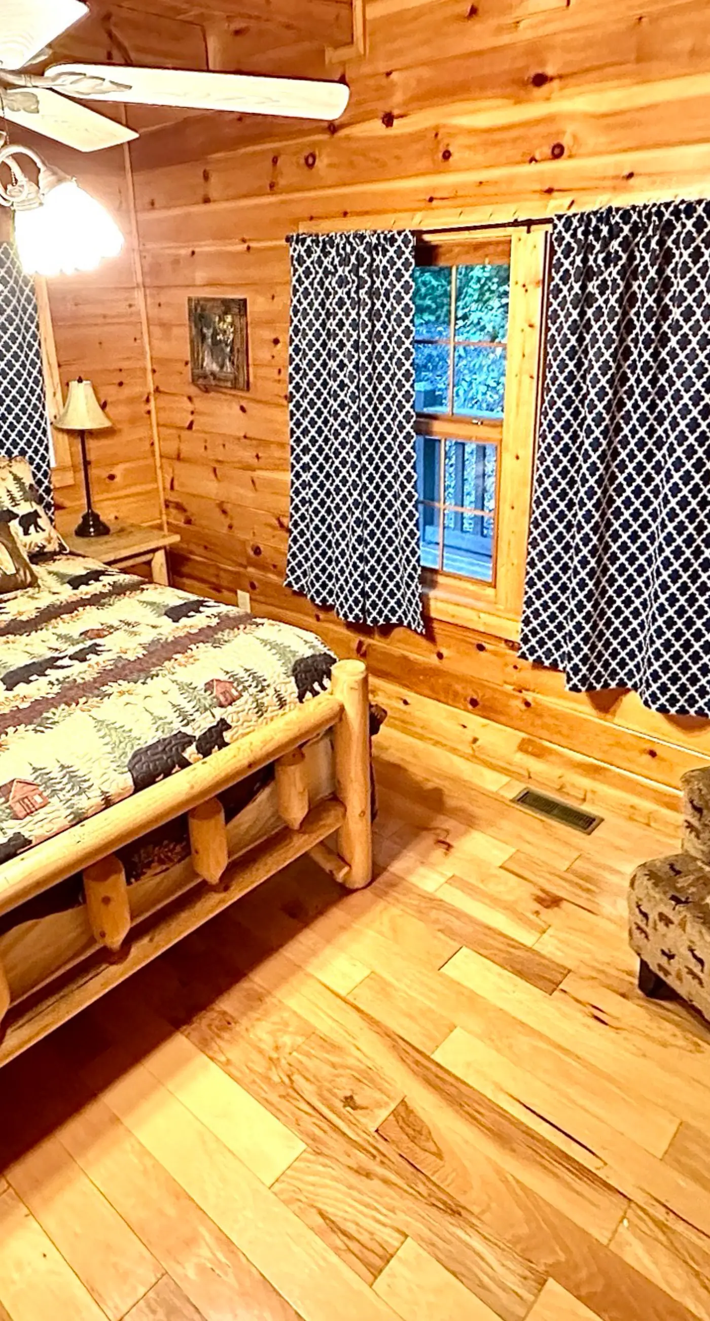 Forested Hideaway, Sleeps 14, Hot Tub, Pool Access