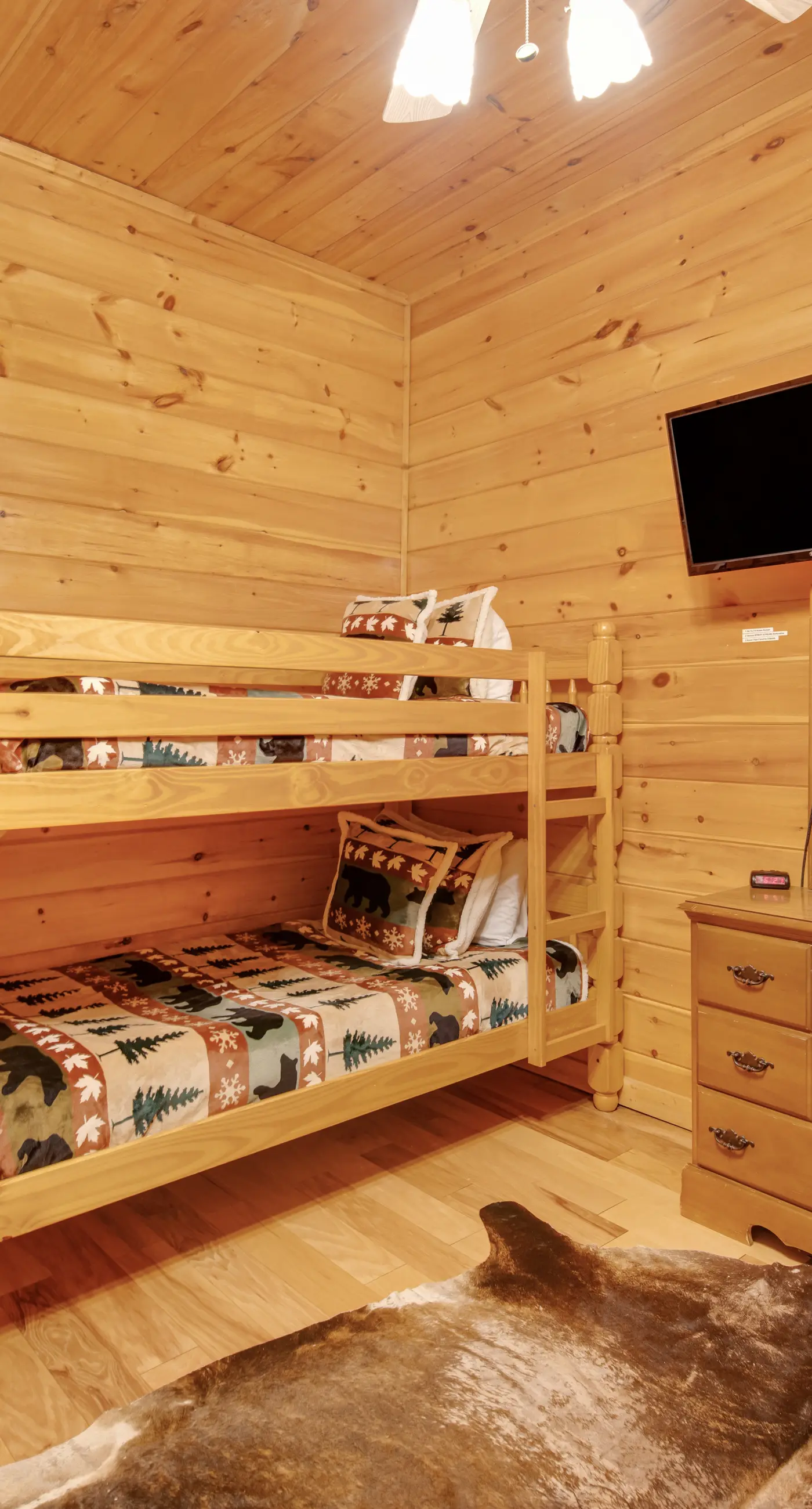 Forested Hideaway, Sleeps 14, Hot Tub, Pool Access