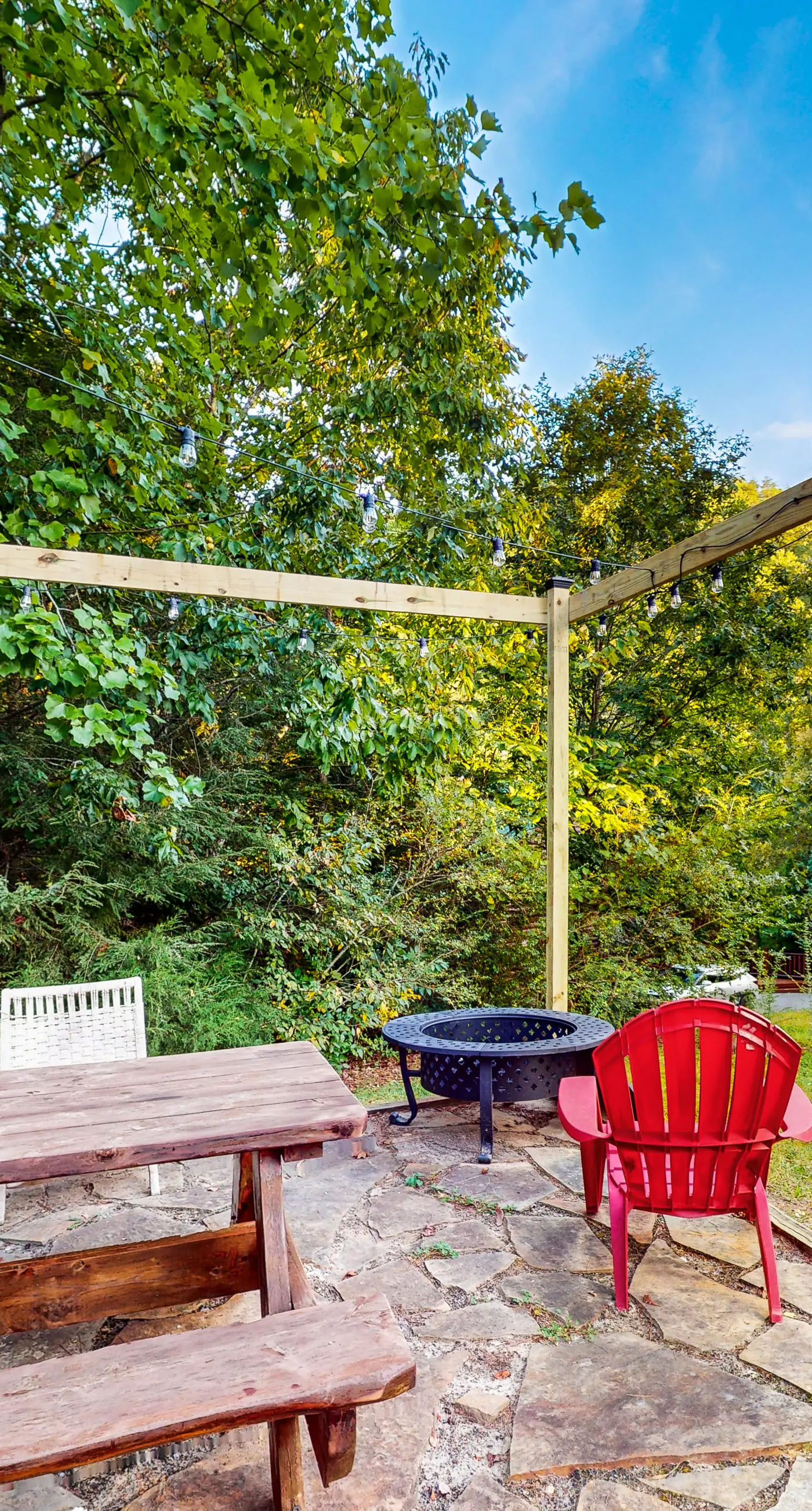 Forested Hideaway, Sleeps 14, Hot Tub, Pool Access