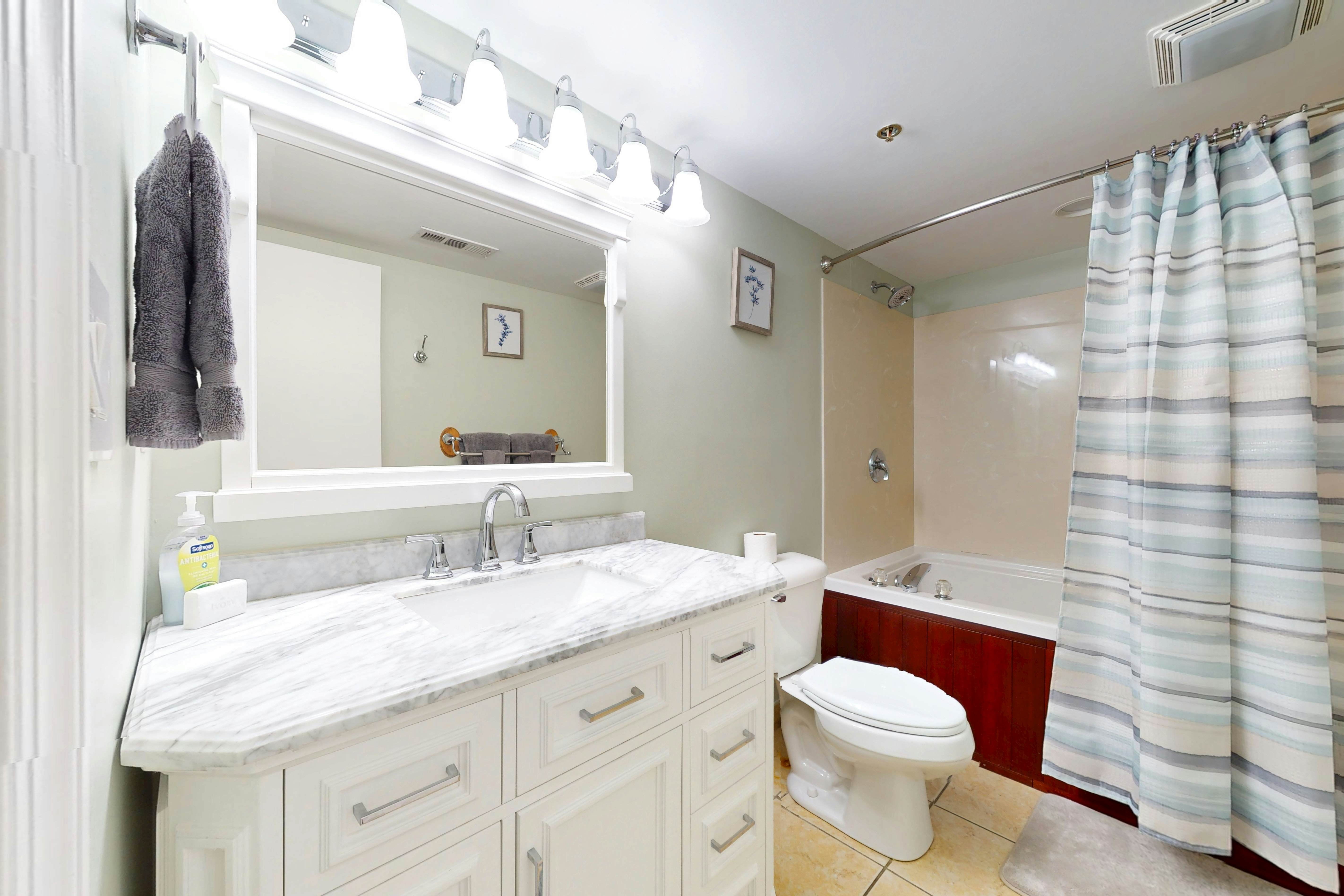 Spacious End Unit with Pool and Creekside Balcony - Walk to Downtown Gatlinburg!