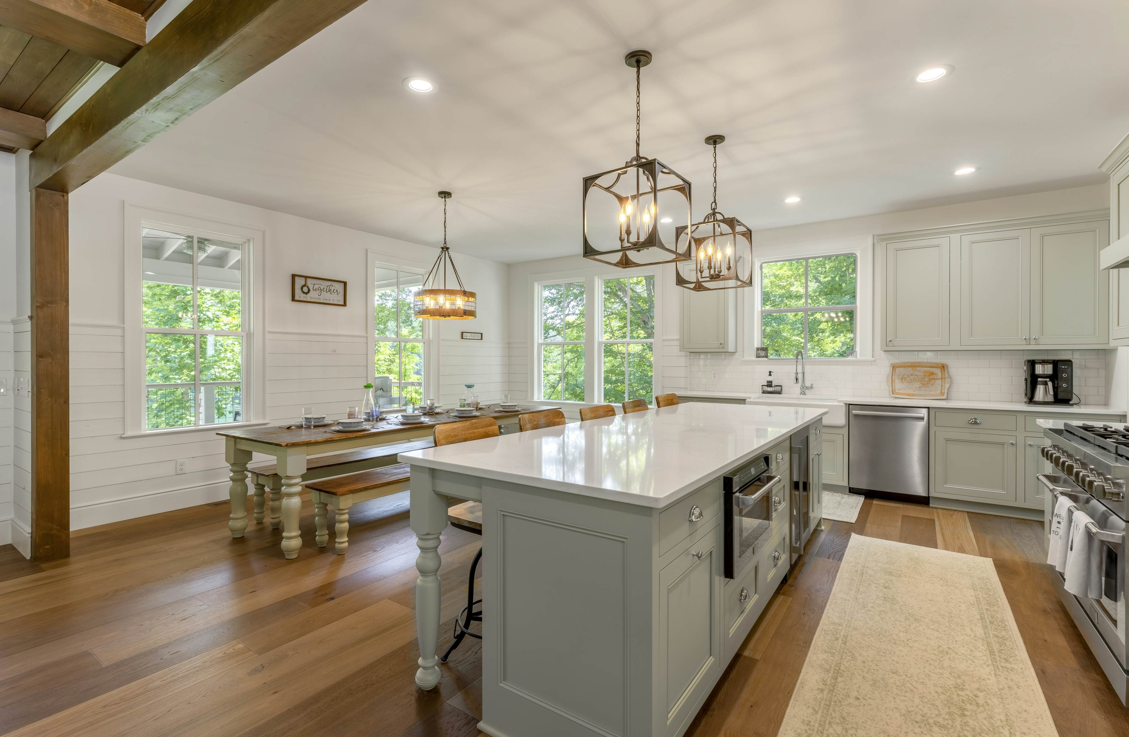 Lakeside Retreat, Sleeps 22・Dock・Grill・Game Room