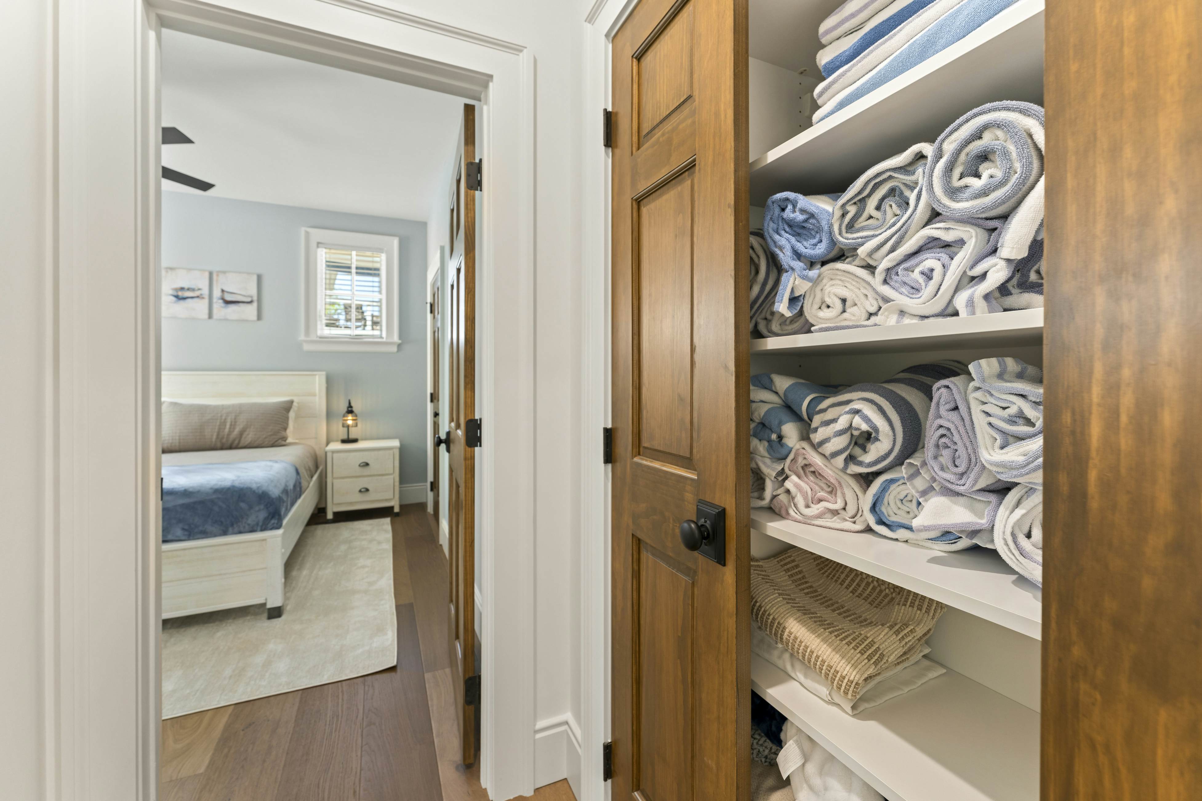 Lakeside Retreat, Sleeps 22・Dock・Grill・Game Room