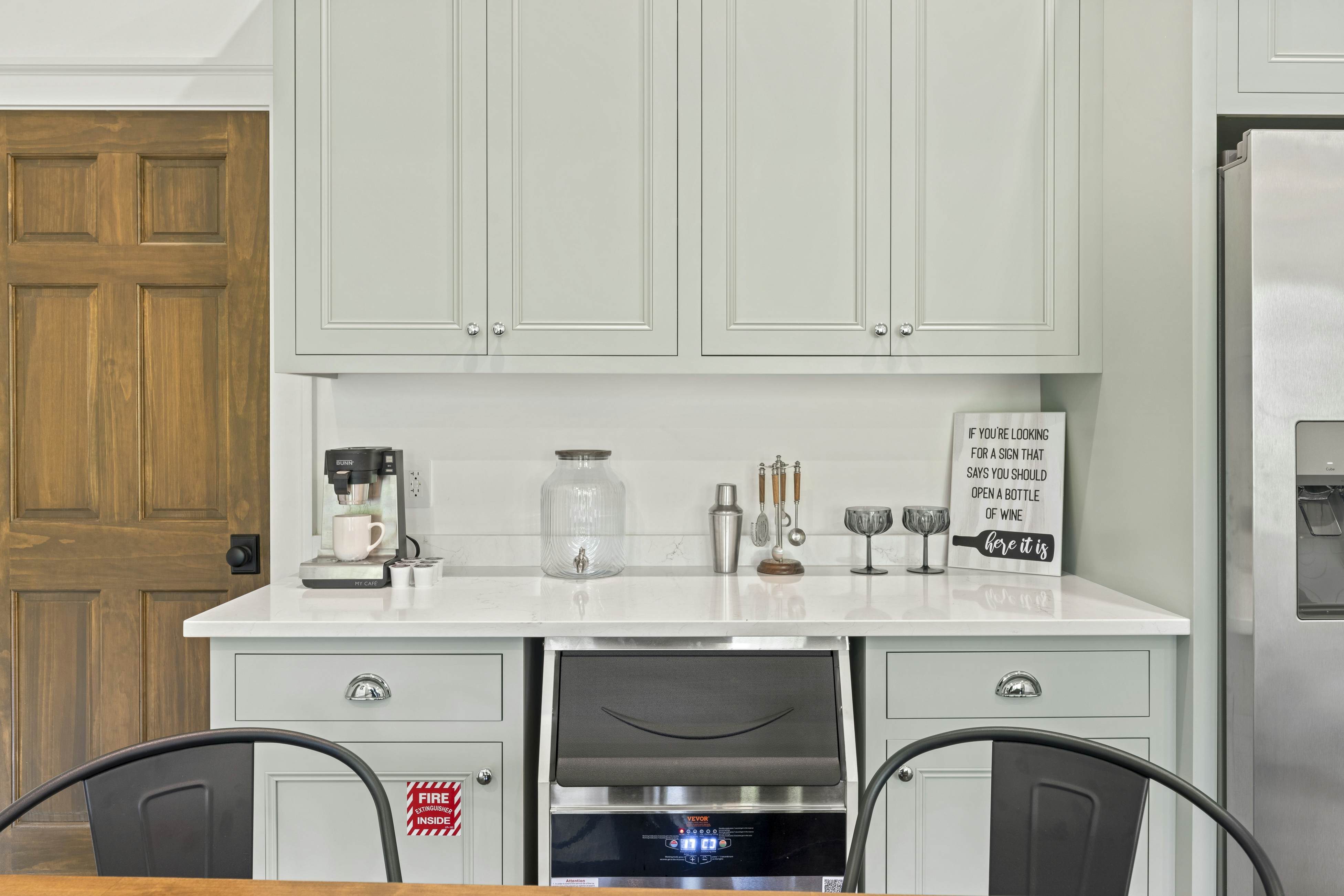 Lakeside Retreat, Sleeps 22・Dock・Grill・Game Room