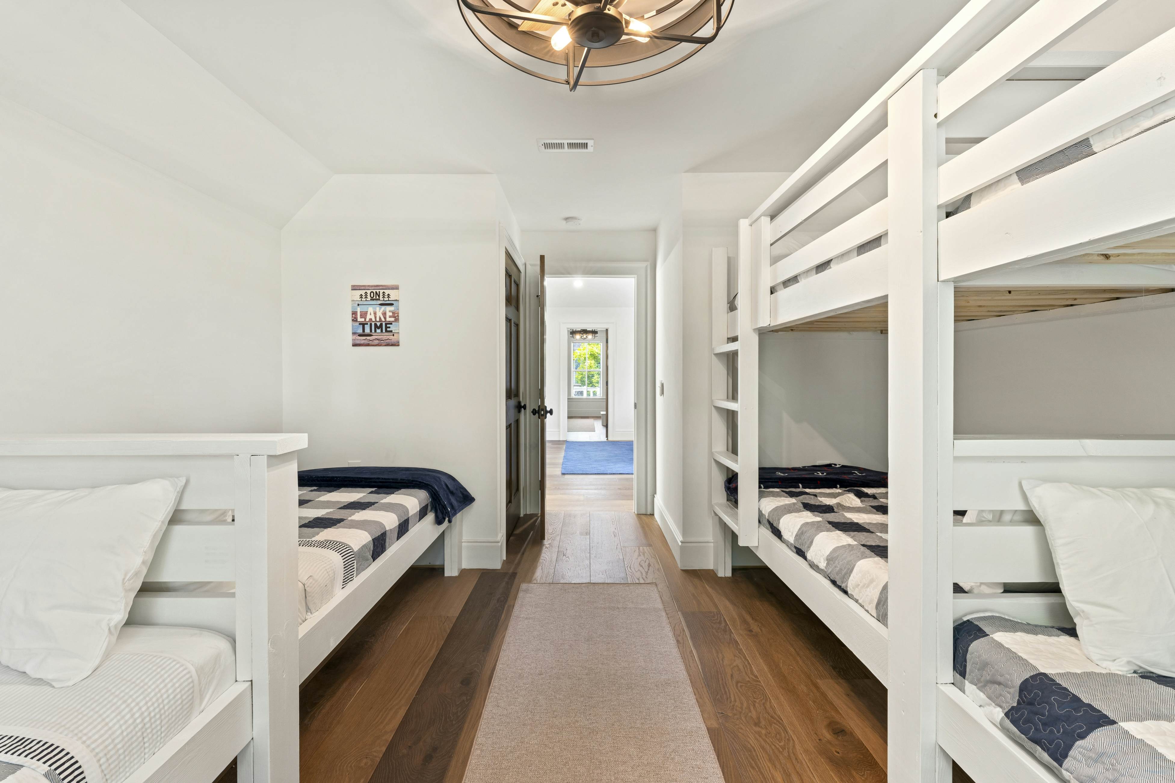 Lakeside Retreat, Sleeps 22・Dock・Grill・Game Room