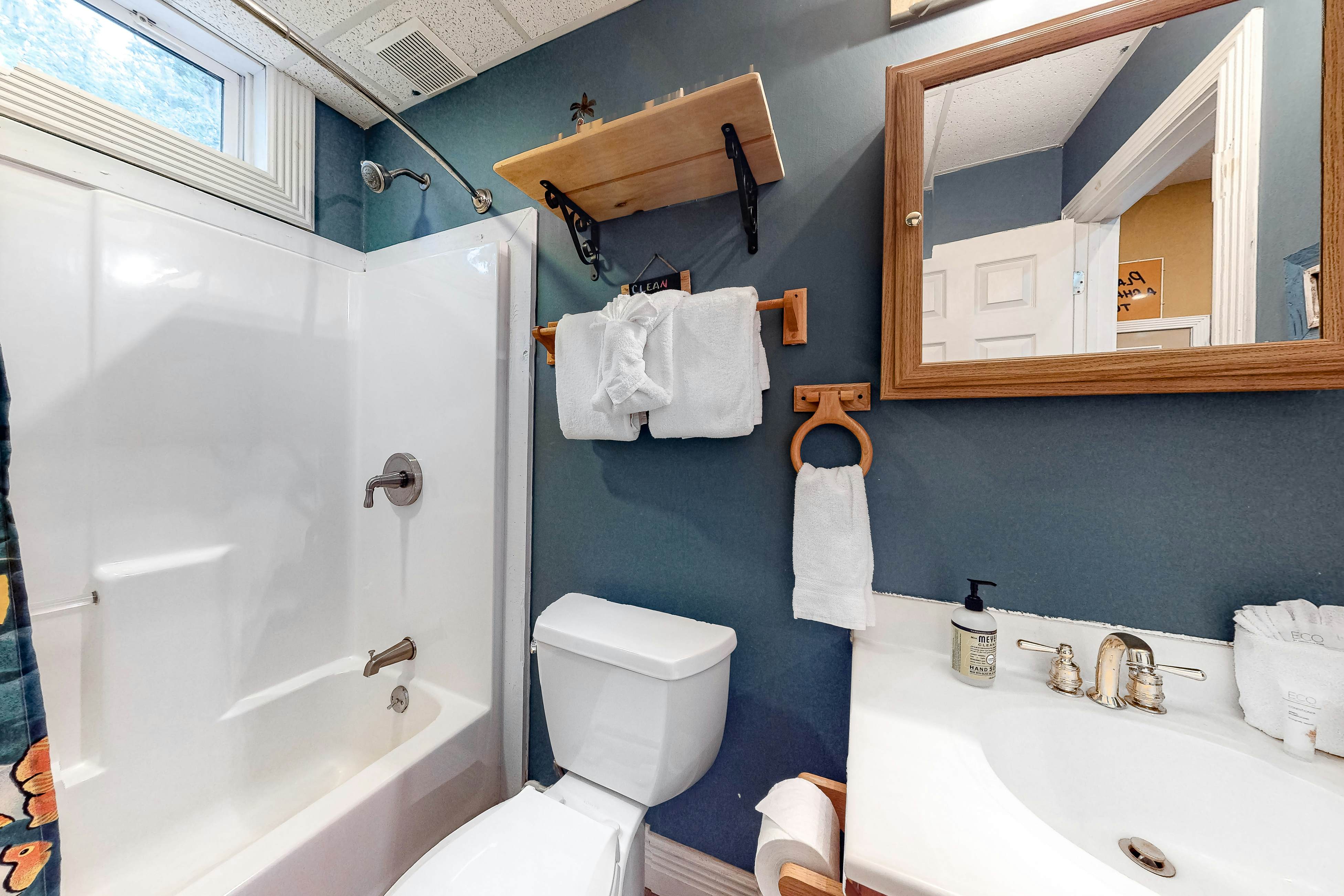 Dog-Friendly Lakefront Cabin with Hot Tub & Dock