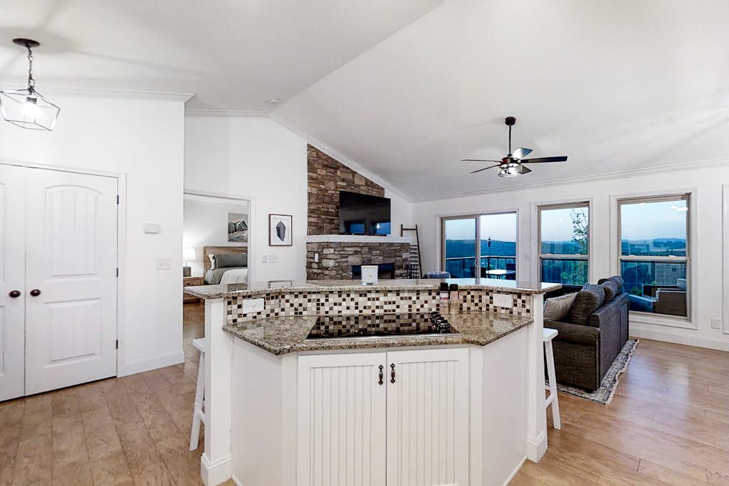 Panoramic Norris Lake Retreat・Views・Deck・Game Room