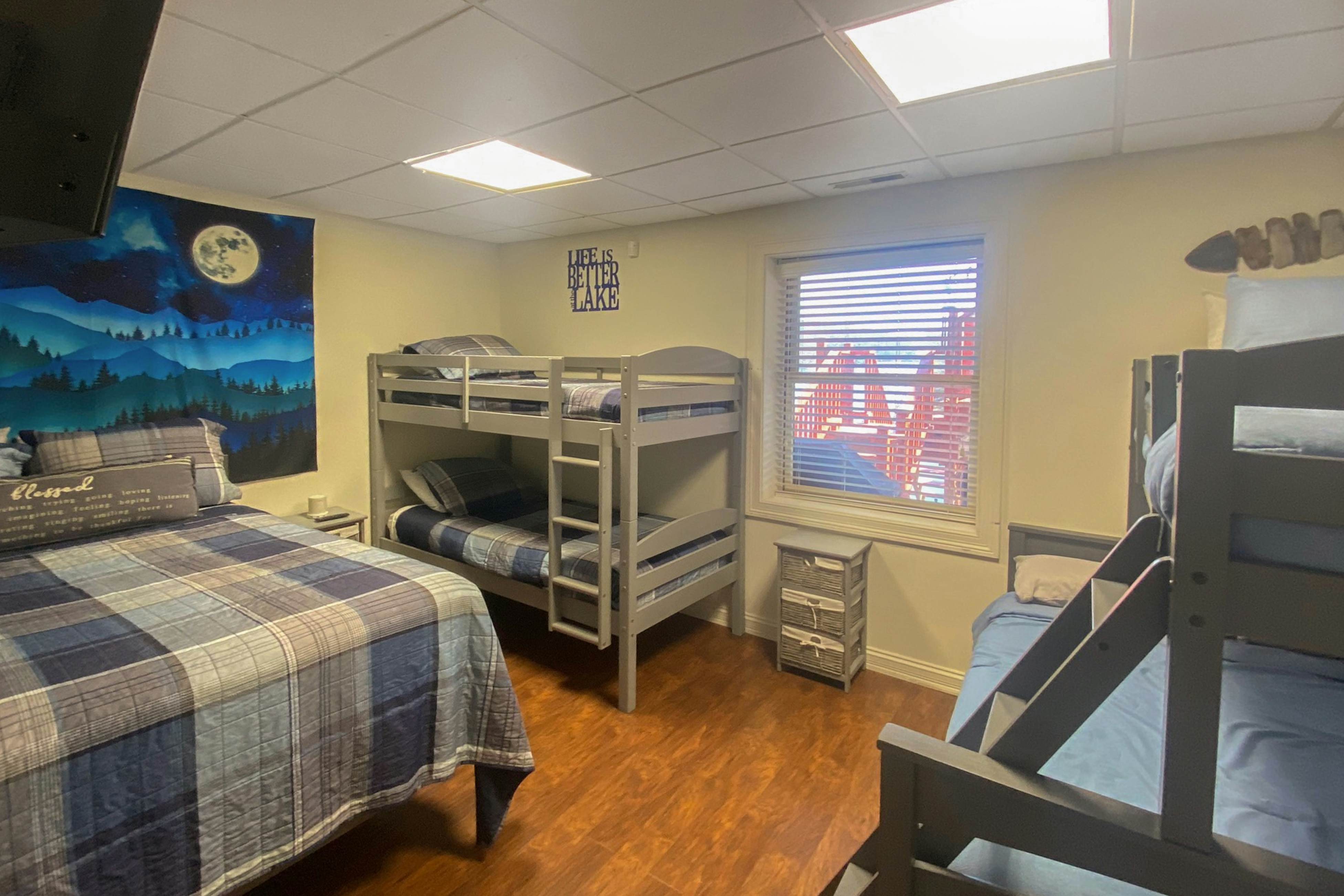 6BR Lakefront Retreat・Dock・Hot Tub・Boat Slips