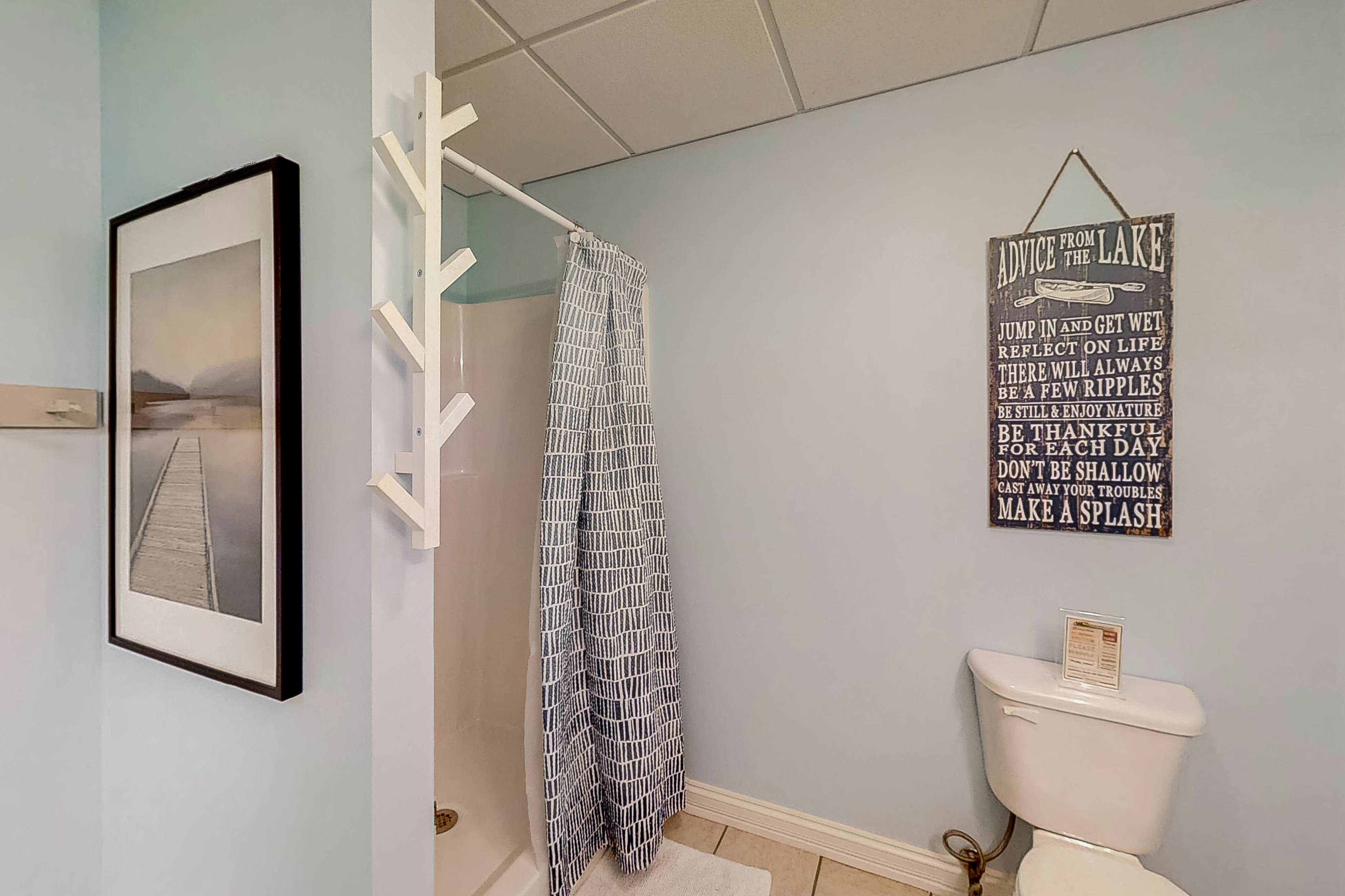 6BR Lakefront Retreat・Dock・Hot Tub・Boat Slips