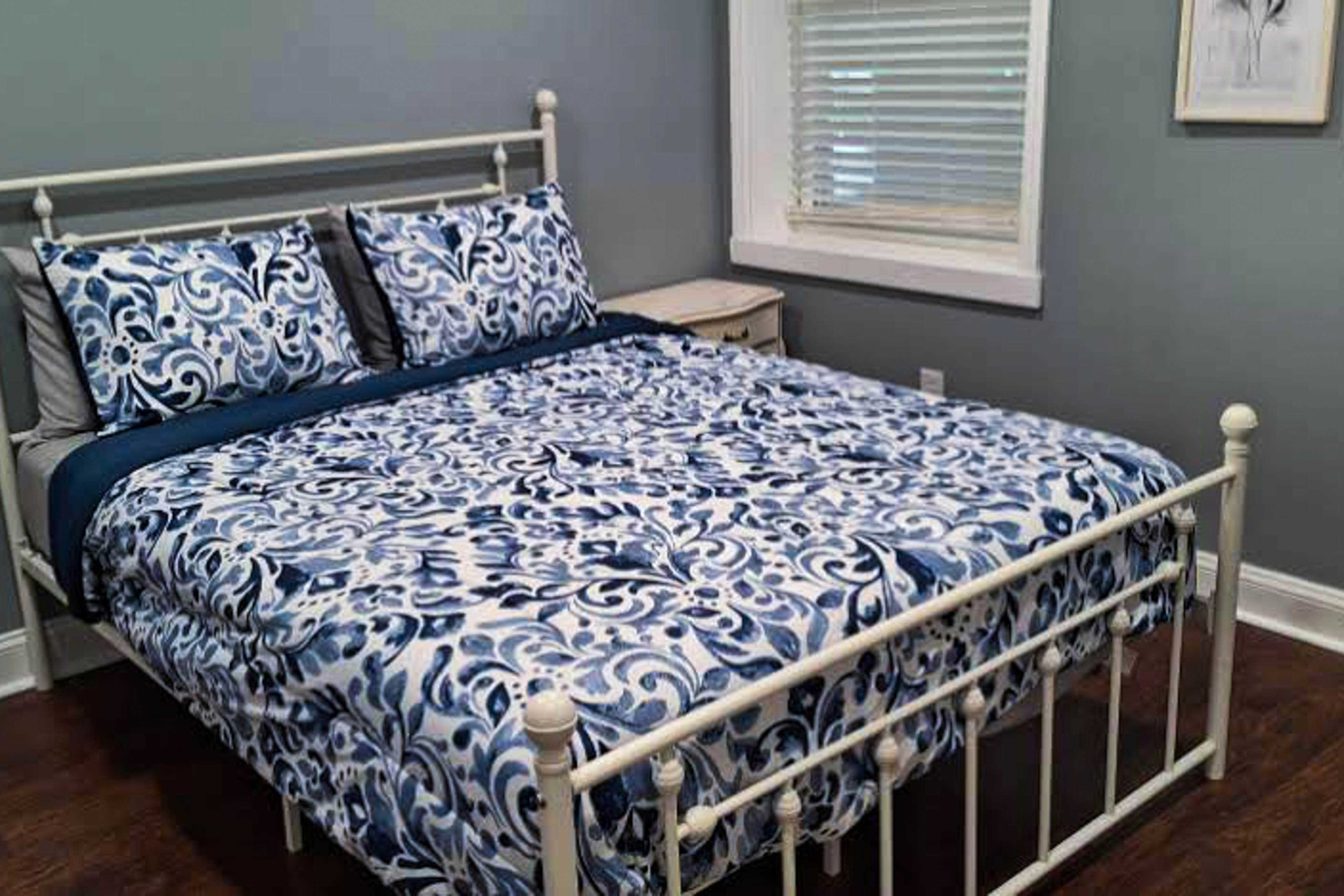 6BR Lakefront Retreat・Dock・Hot Tub・Boat Slips