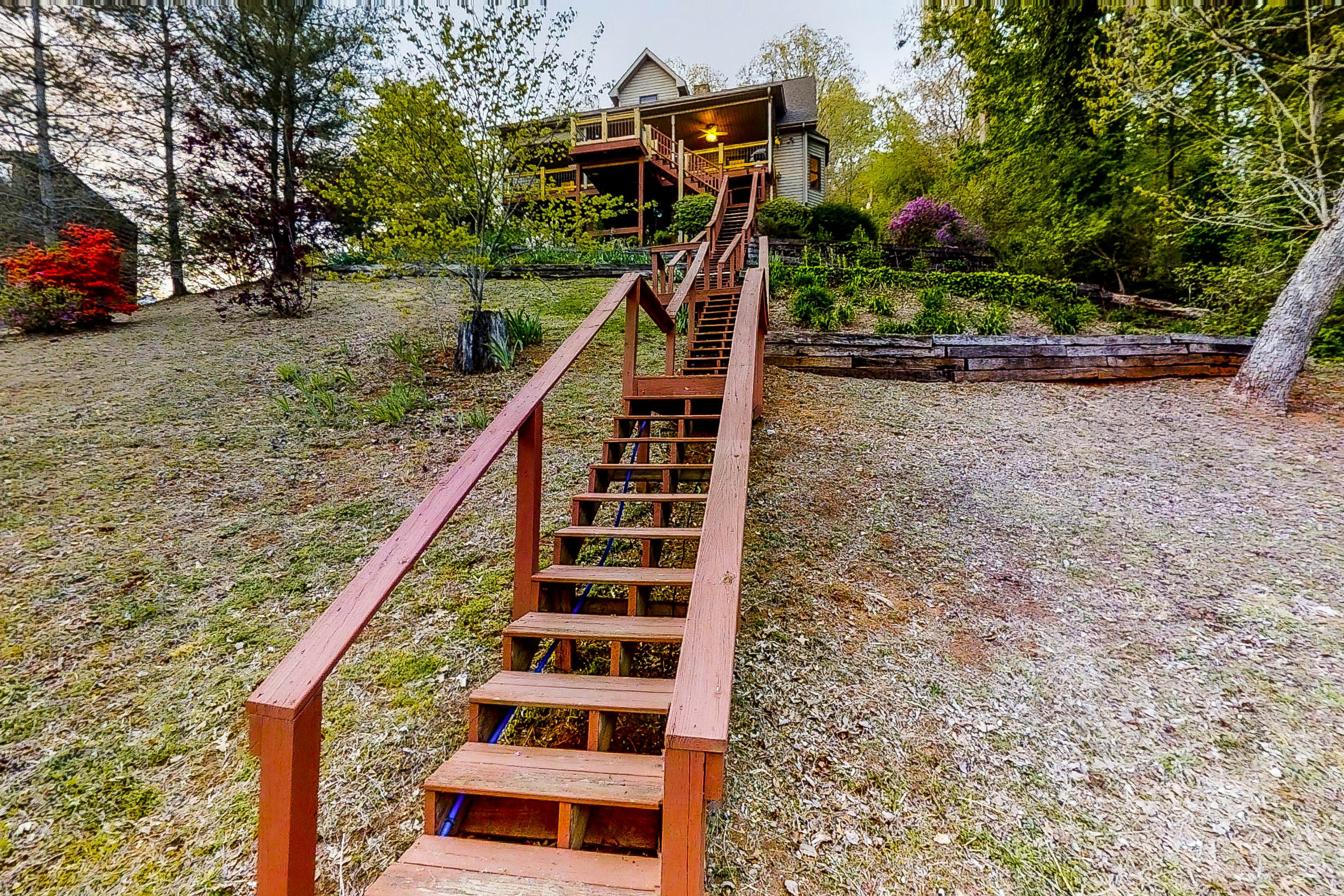 6BR Lakefront Retreat・Dock・Hot Tub・Boat Slips