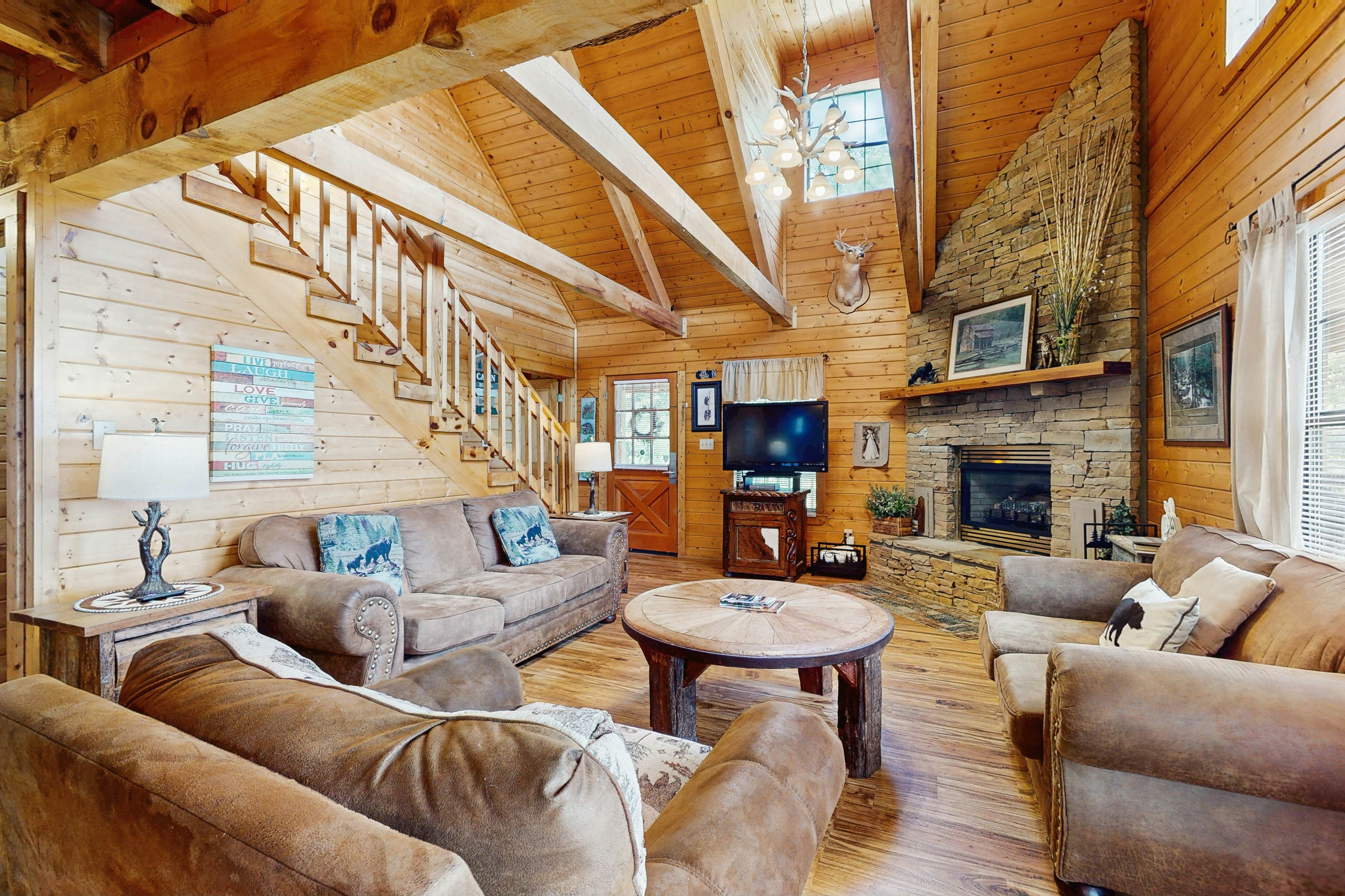 Cozy Home, Sleeps 11・Hot Tub・Games・Near Nat'l Park