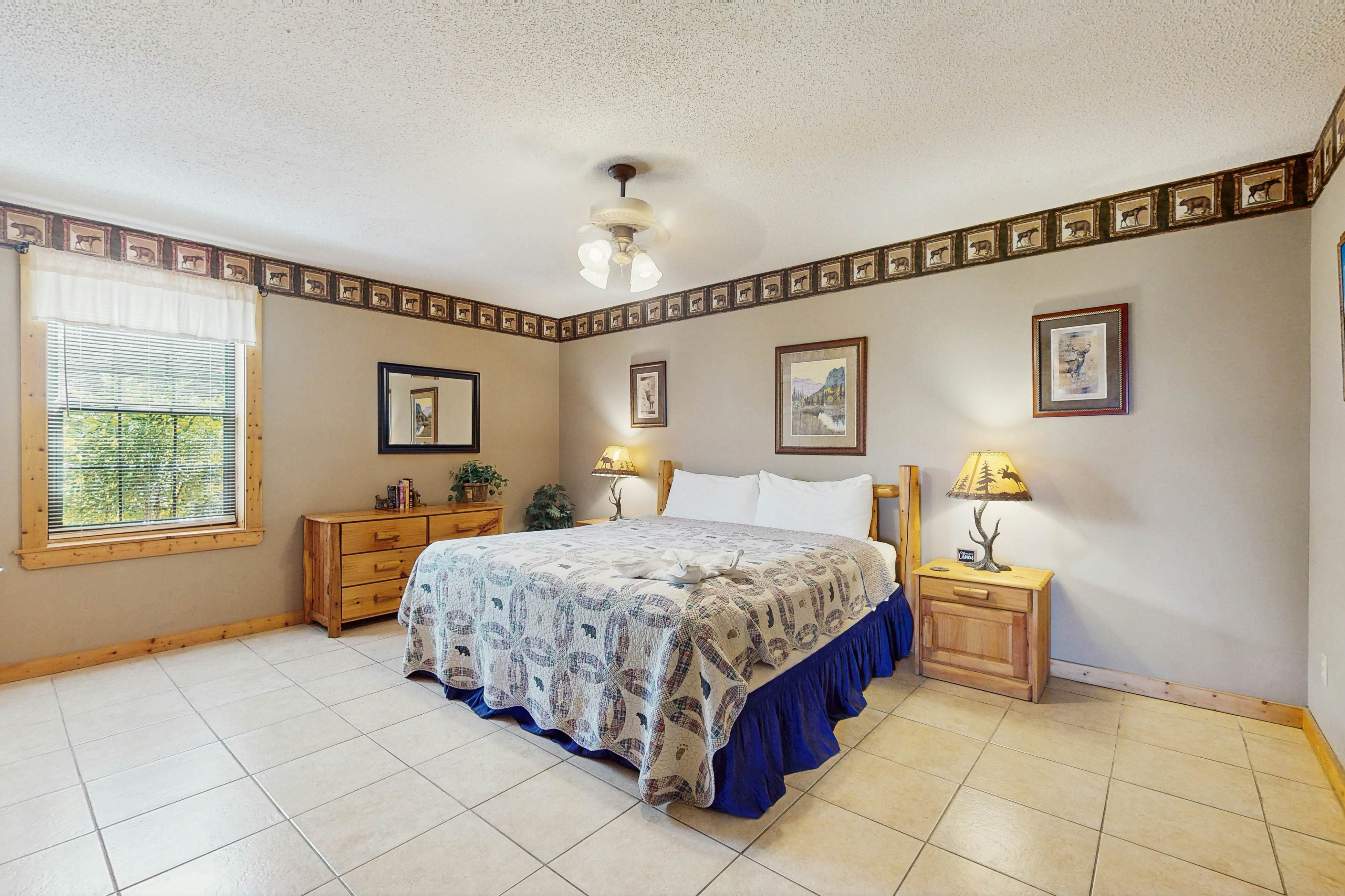 Cozy Home, Sleeps 11・Hot Tub・Games・Near Nat'l Park