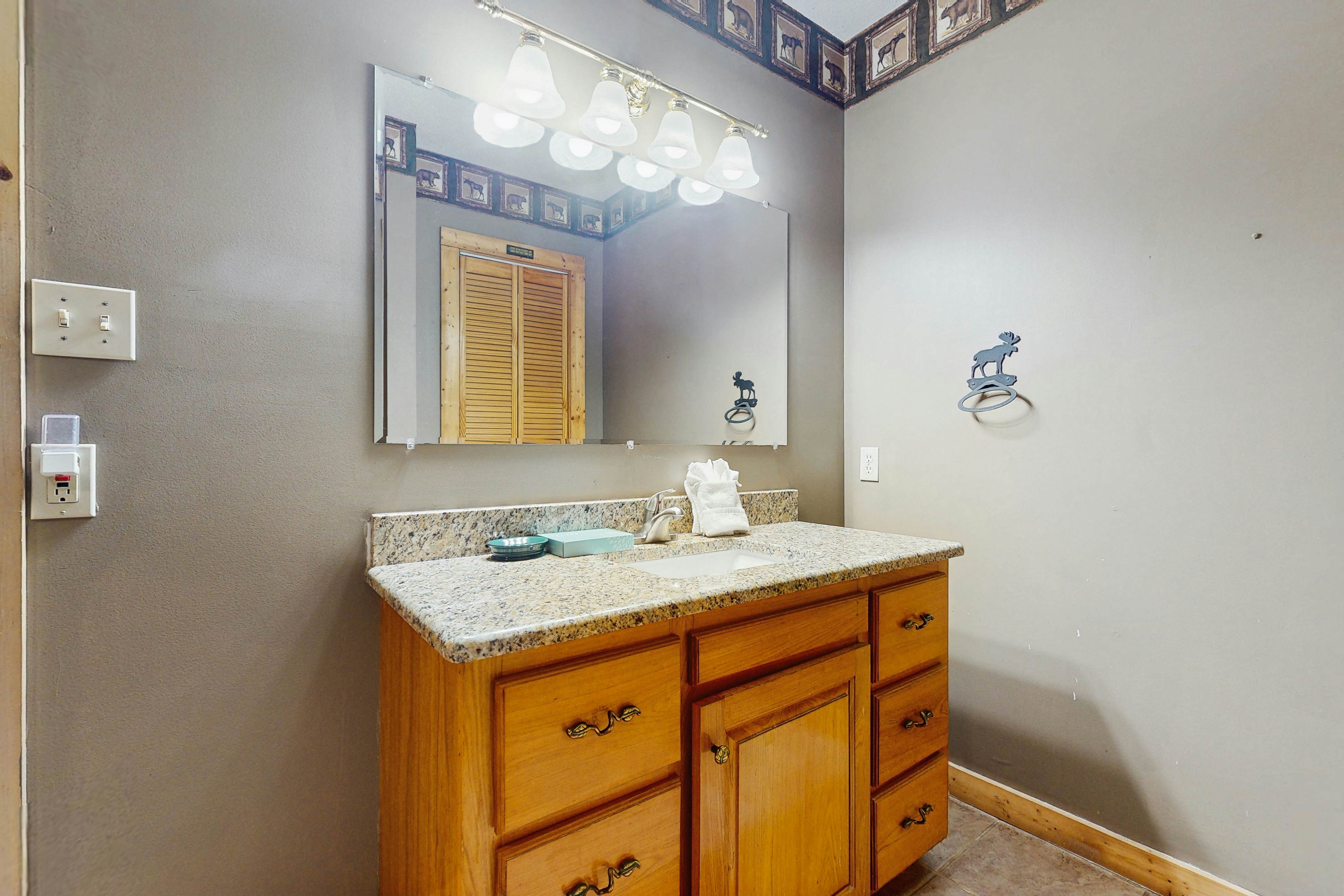 Cozy Home, Sleeps 11・Hot Tub・Games・Near Nat'l Park