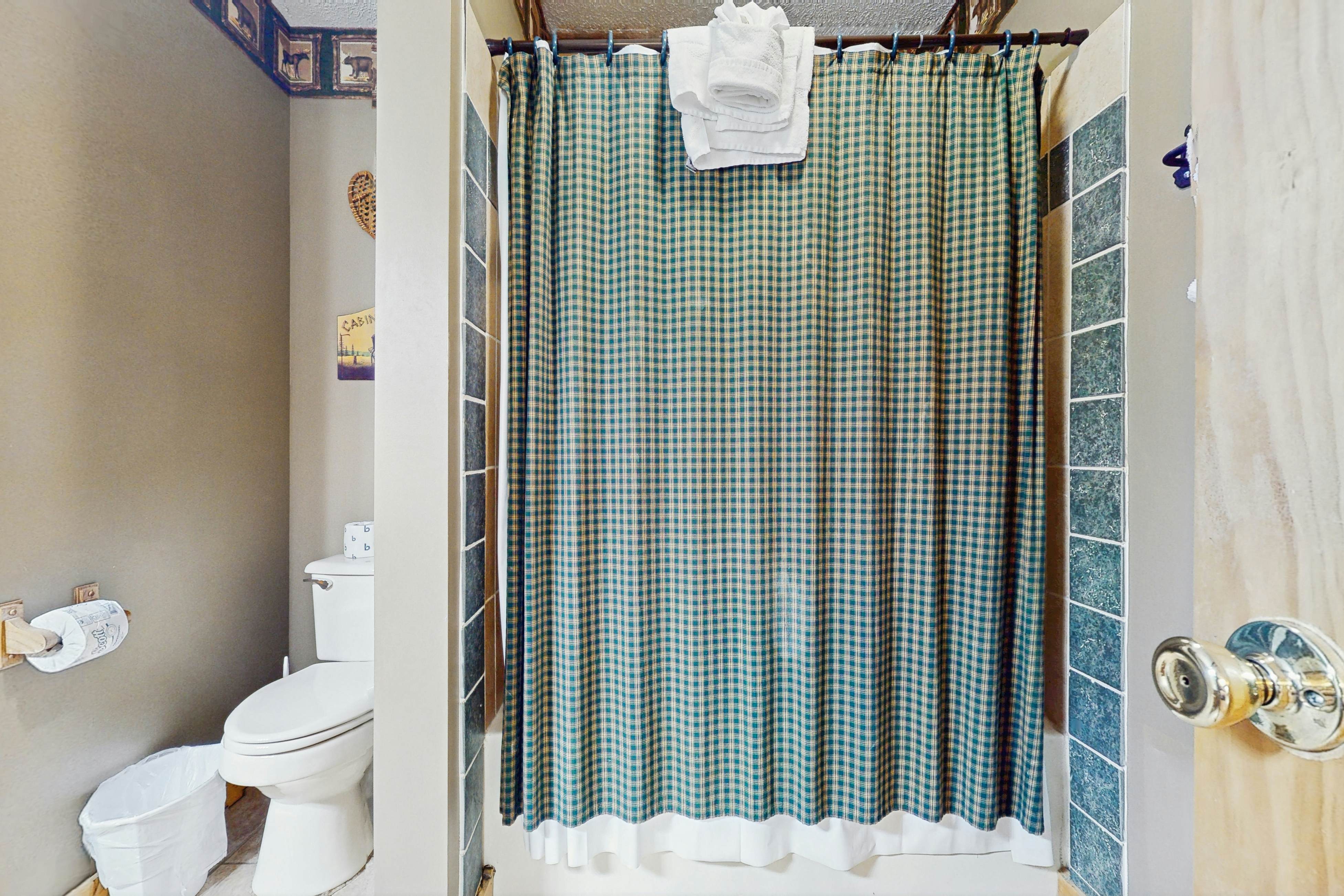 Cozy Home, Sleeps 11・Hot Tub・Games・Near Nat'l Park