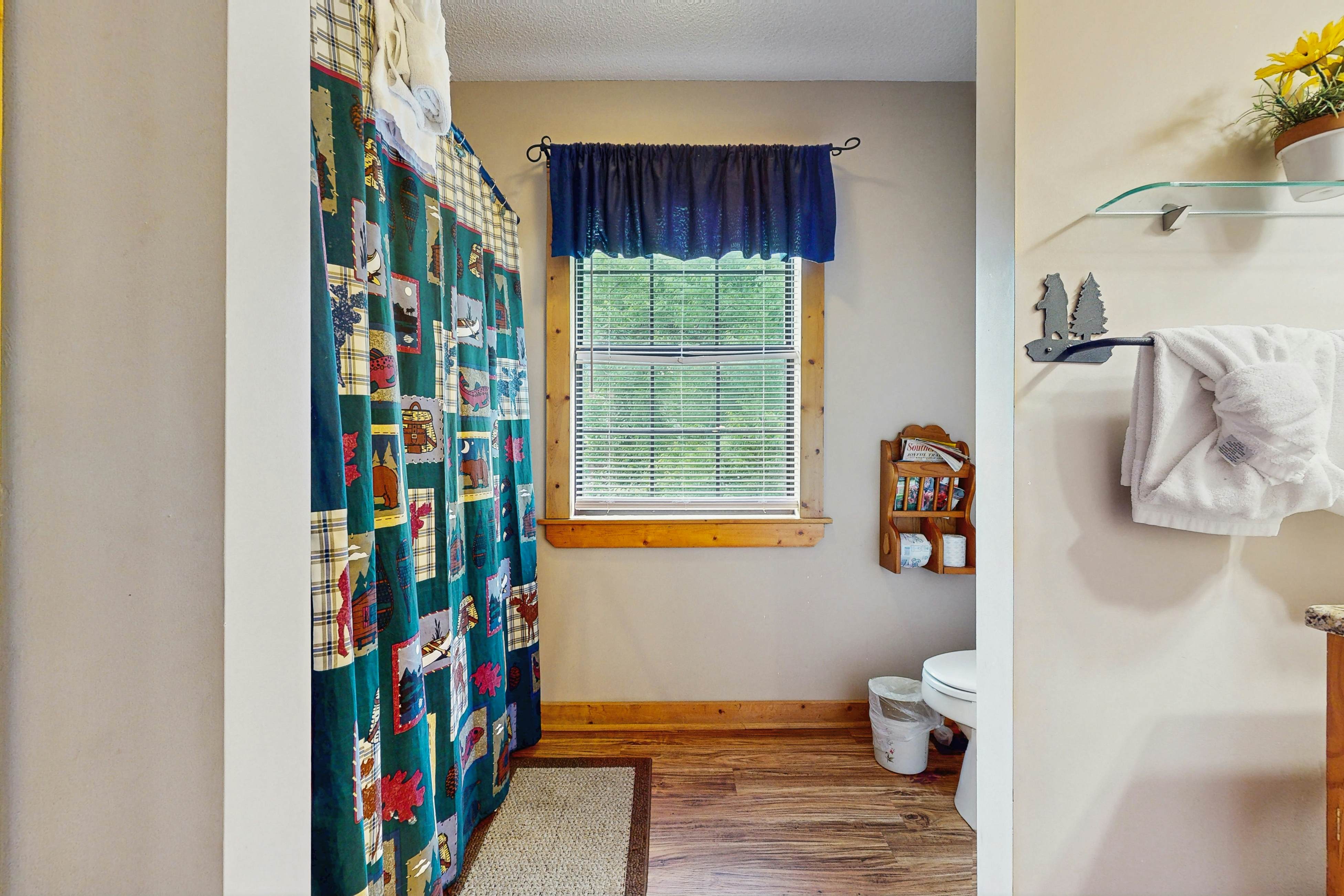 Cozy Home, Sleeps 11・Hot Tub・Games・Near Nat'l Park