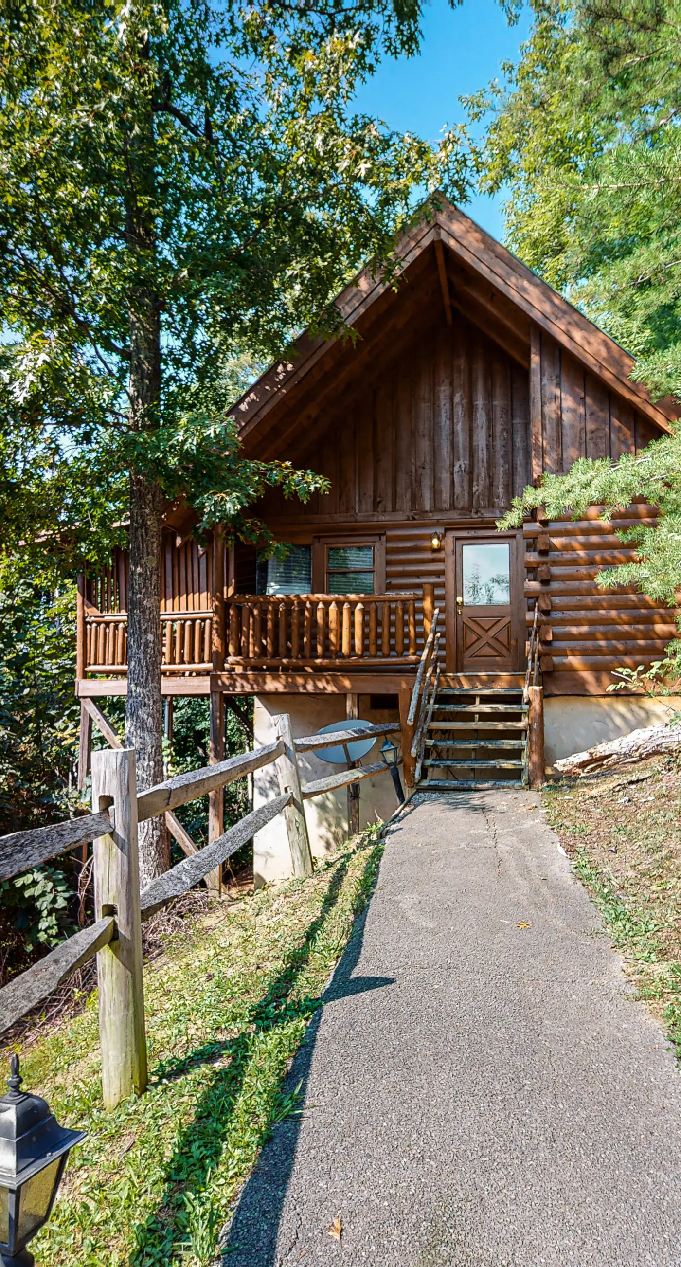 Dog Friendly Mtn Studio Cabin, Sleeps 2・Hot Tub