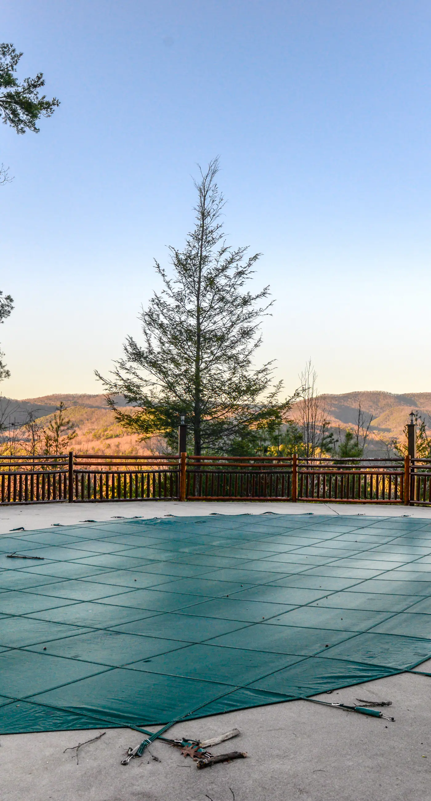 Dog Friendly Mtn Studio Cabin, Sleeps 2・Hot Tub