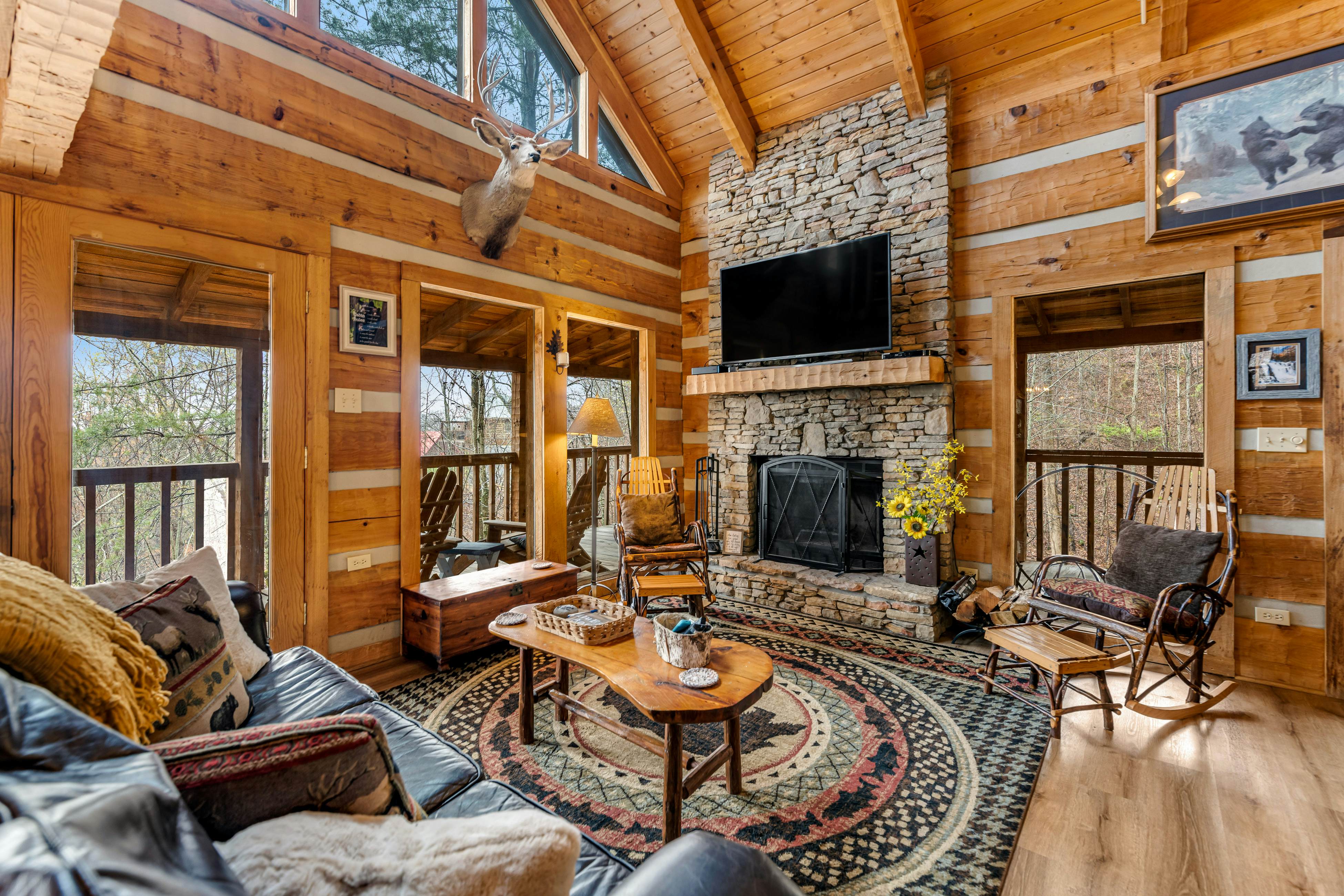 Secluded Retreat W Mtn Views, Sleeps 6・Hot Tub