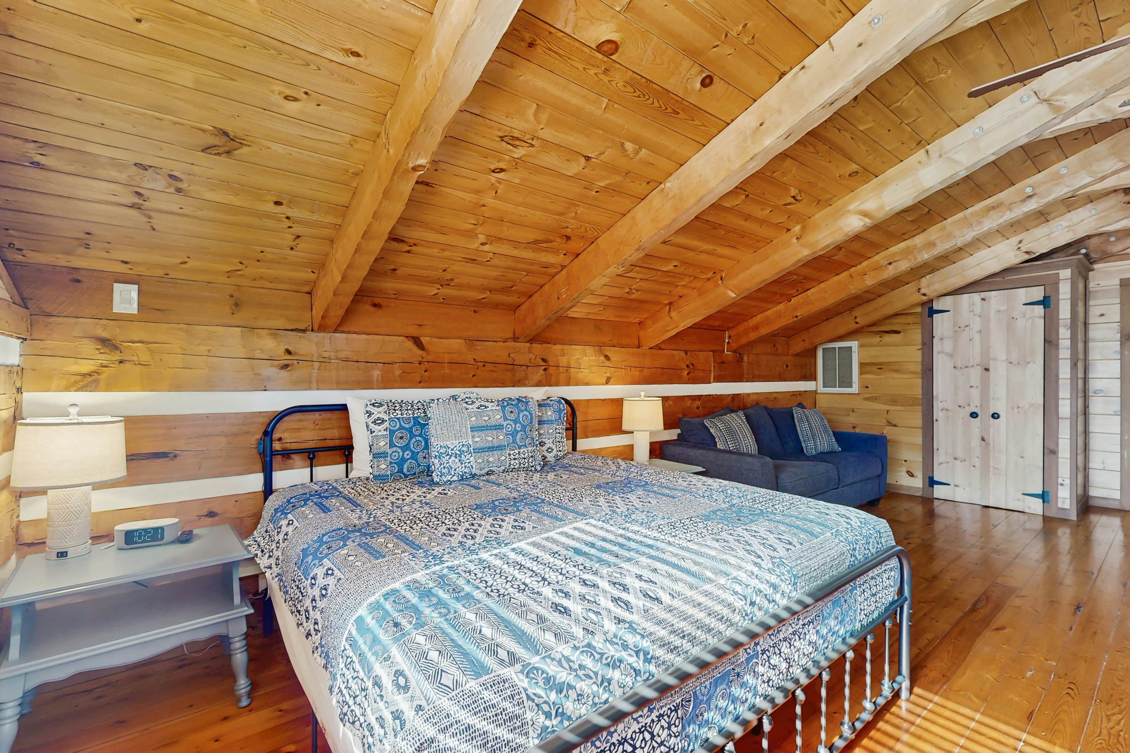 Lakefront Cabin・Boat Ramp/Dock・Hot Tub・Pool Table