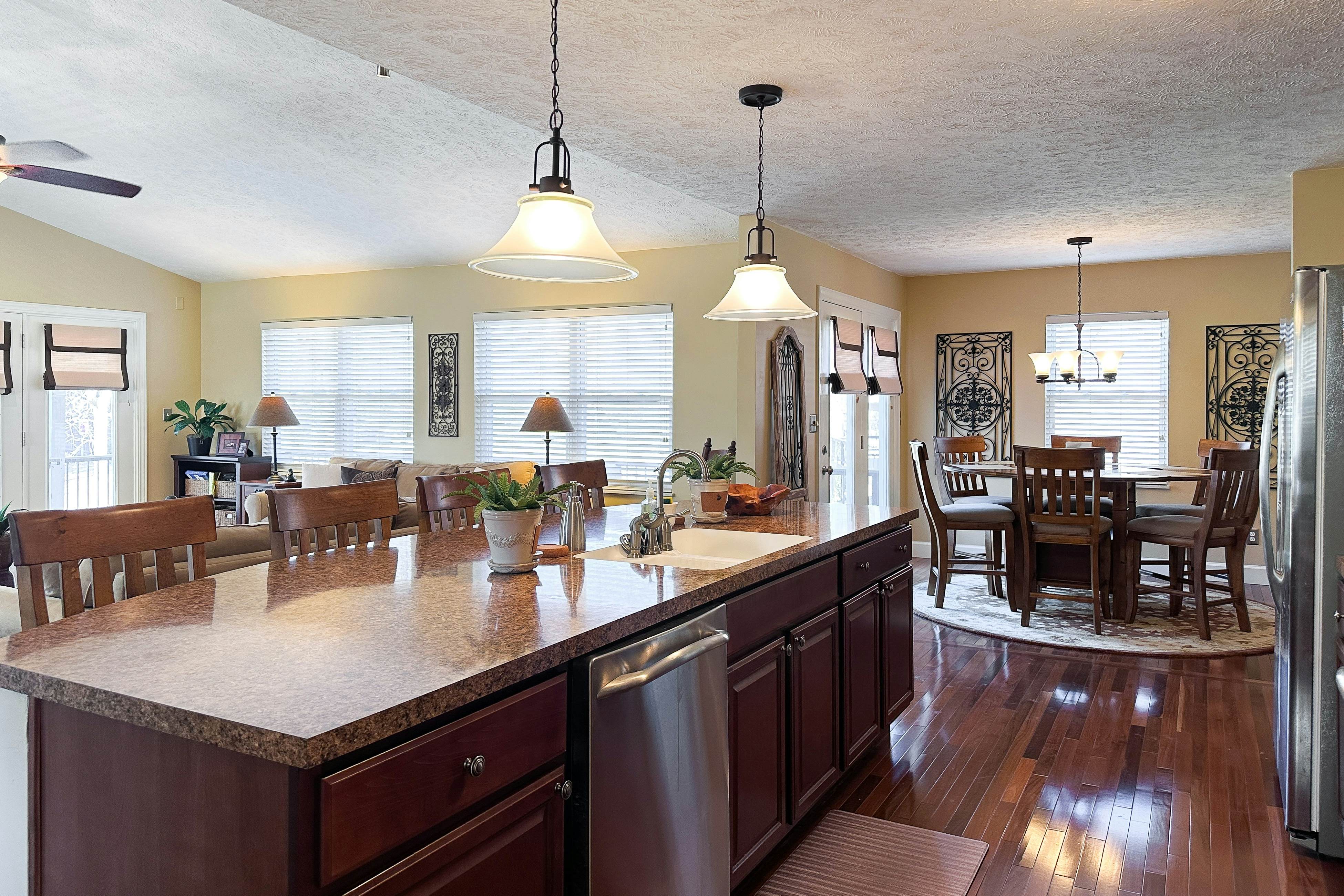 Waterfront living with private dock, private boat launch, kayaks & firepit