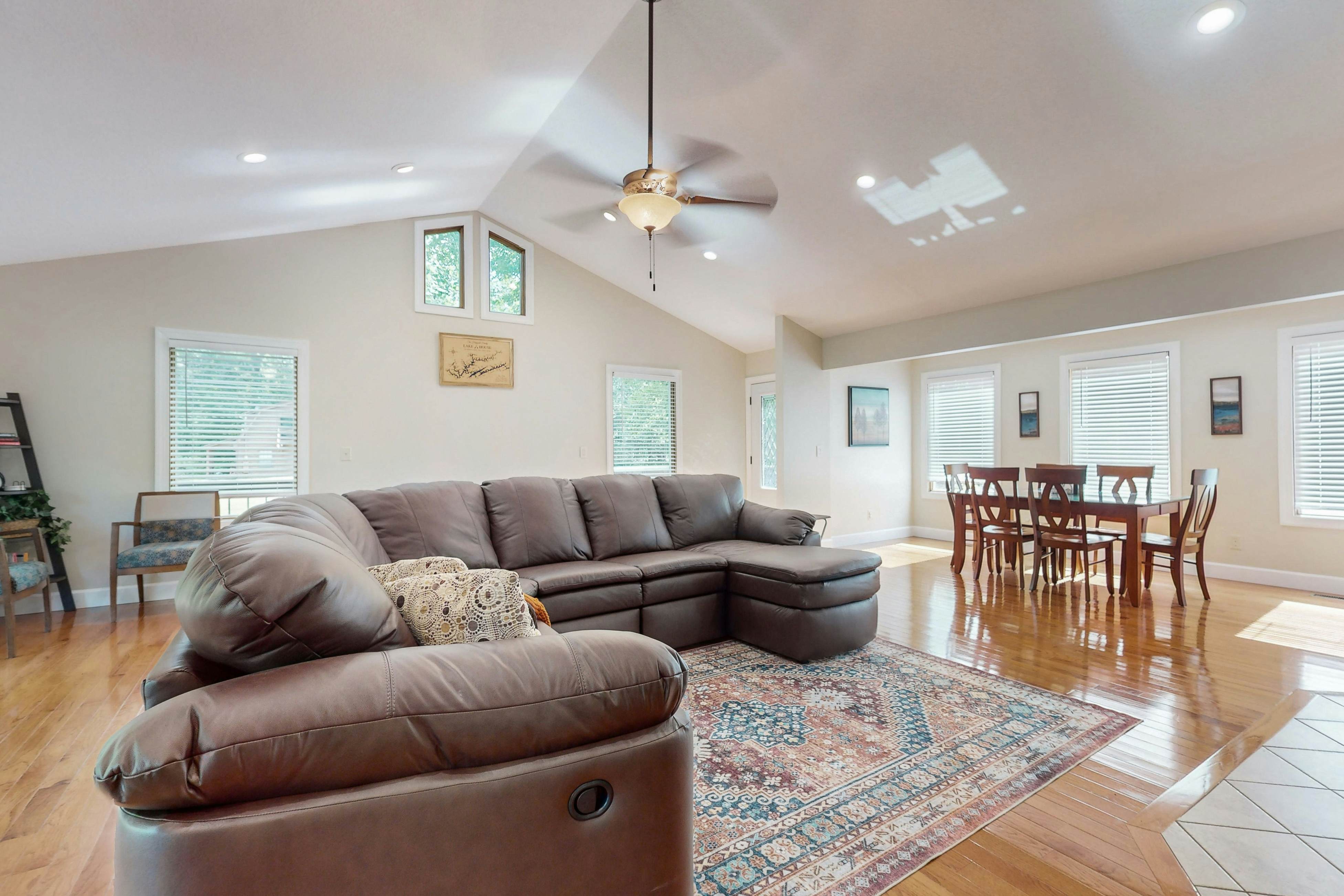 Lovely lakefront home with fire pit, fireplace, dock and gas grill