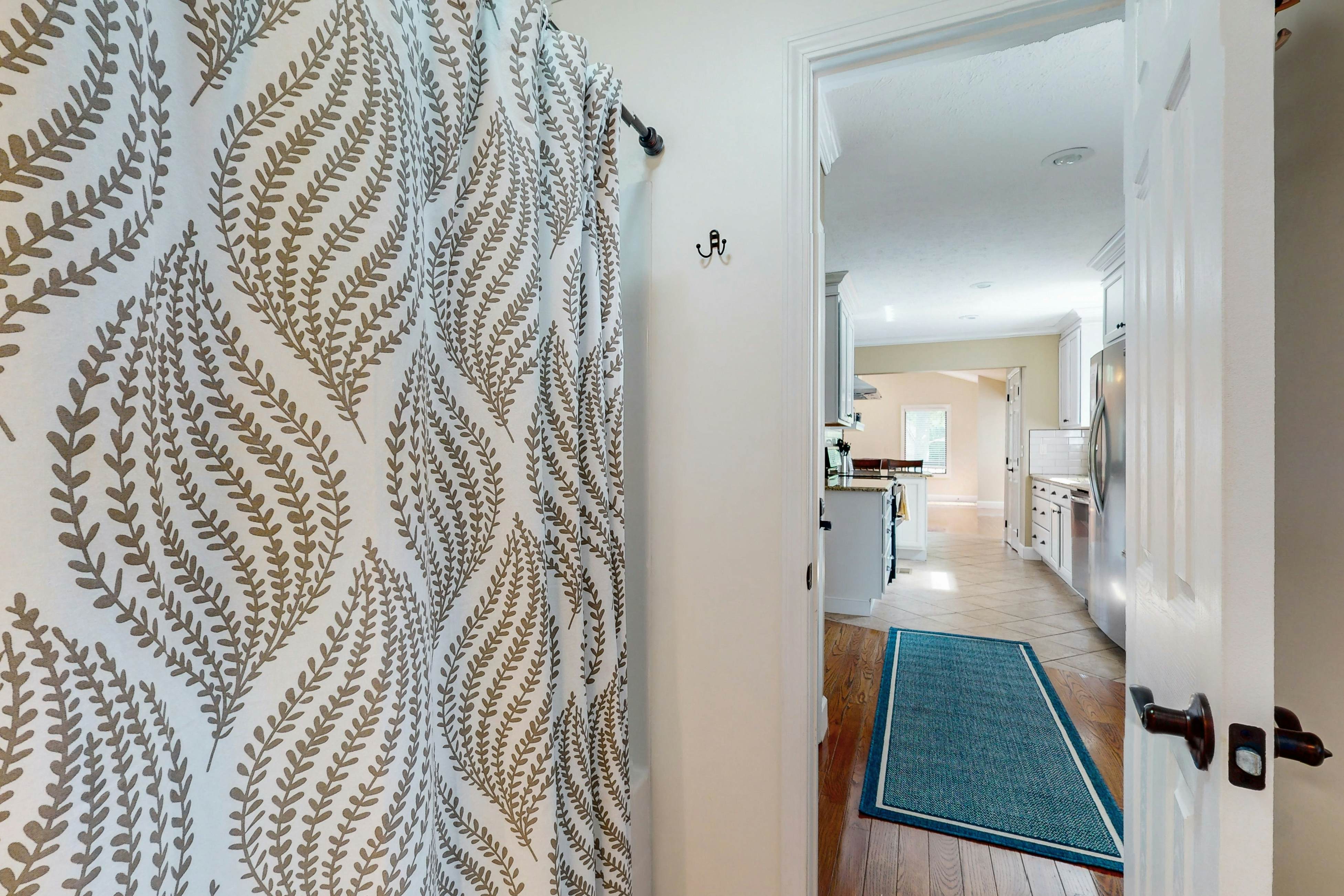 Lovely lakefront home with fire pit, fireplace, dock and gas grill