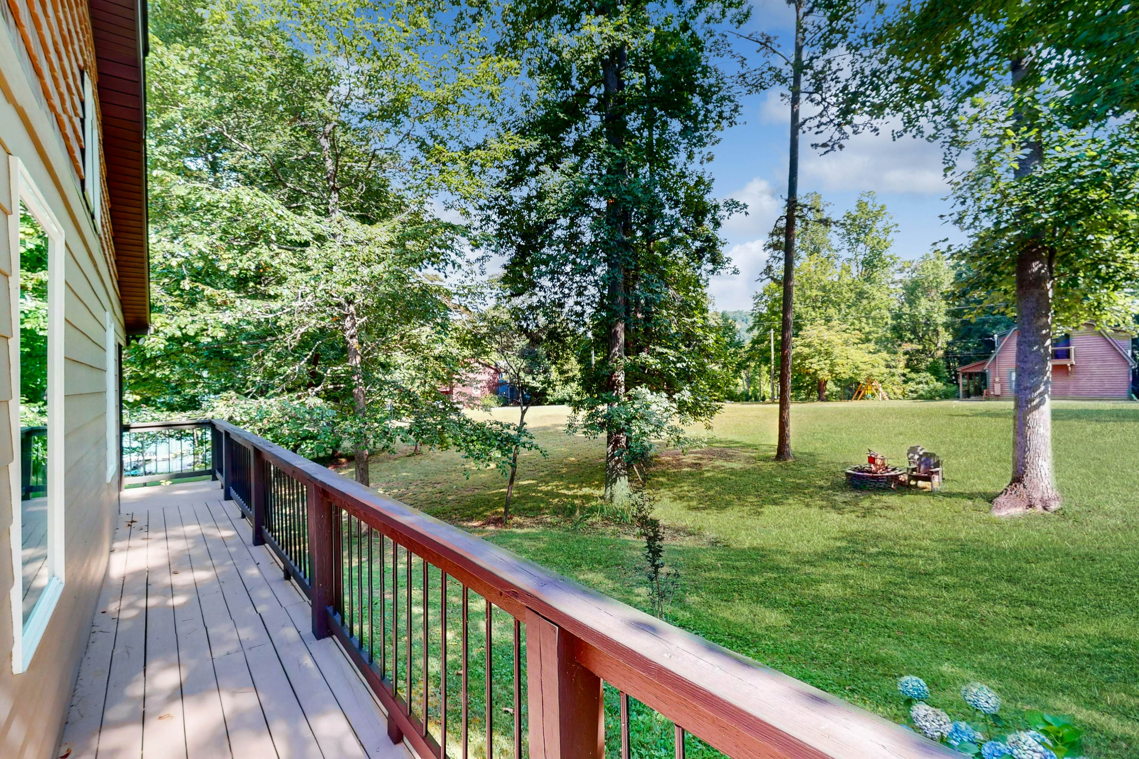 Lovely lakefront home with fire pit, fireplace, dock and gas grill
