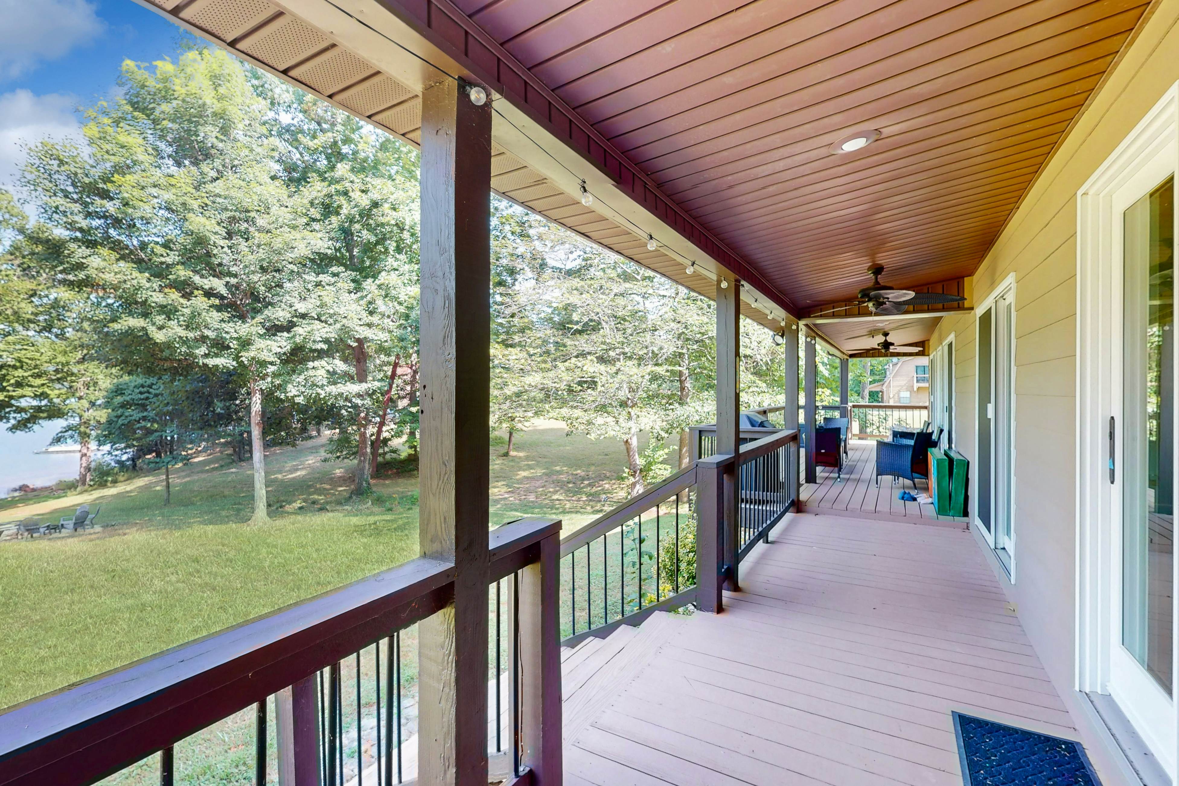 Lovely lakefront home with fire pit, fireplace, dock and gas grill