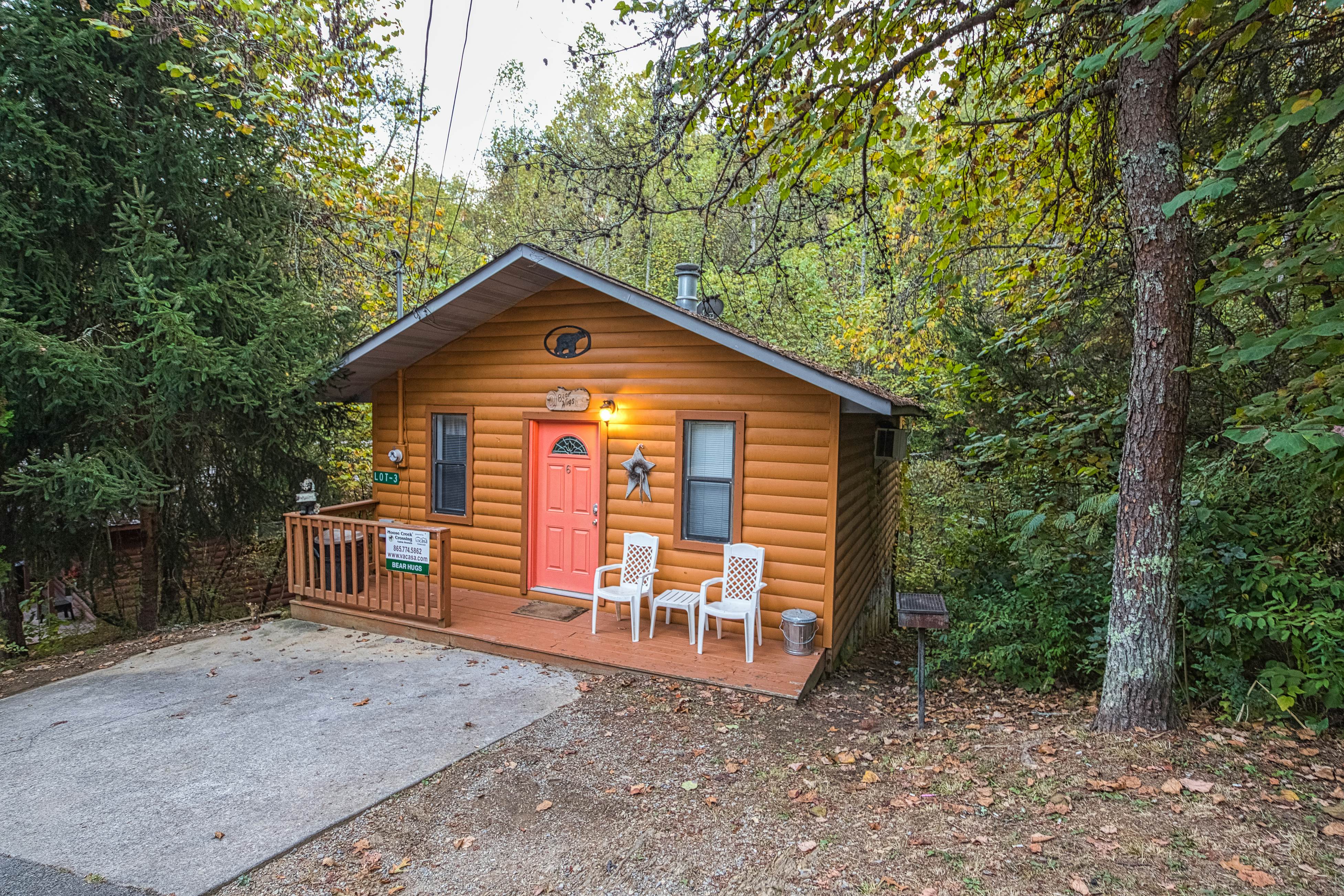 Cozy Hideaway in Sleepy Neighborhood - Free Attraction Tickets