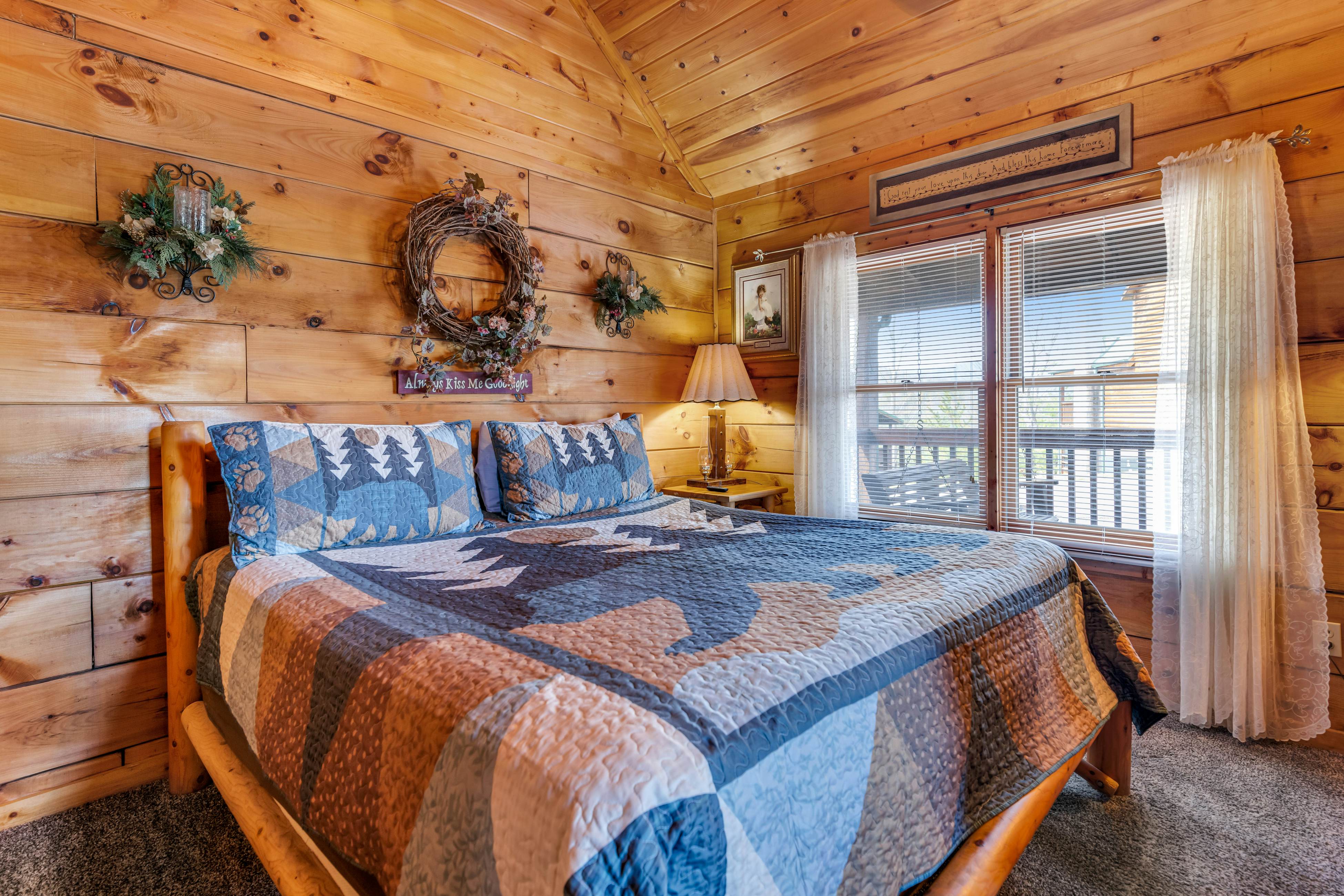 Quaint Cabin w/ Free Attraction Tickets, Hot Tub & Access to Seasonal  Pool