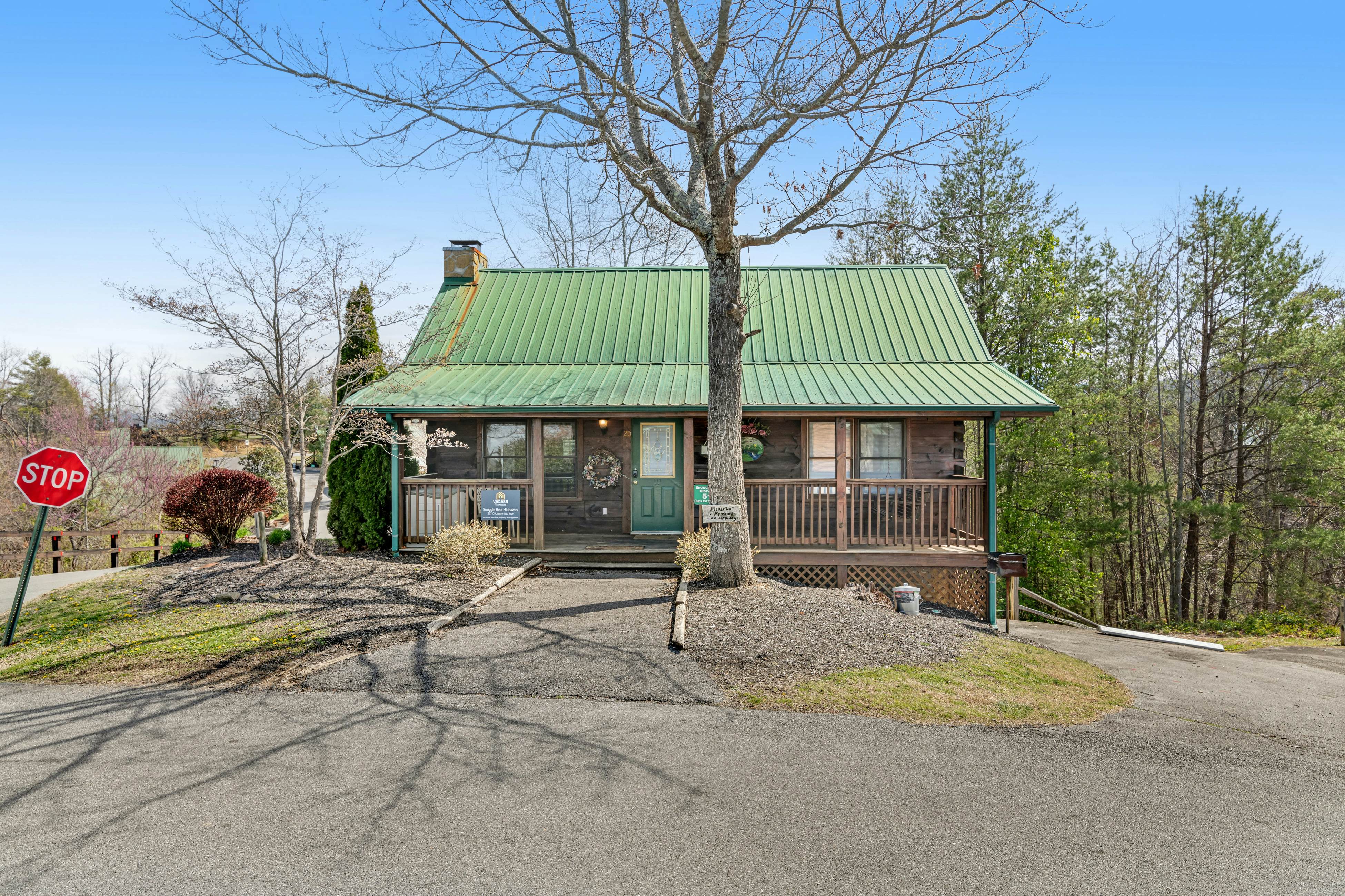 Quaint Cabin w/ Free Attraction Tickets, Hot Tub & Access to Seasonal  Pool