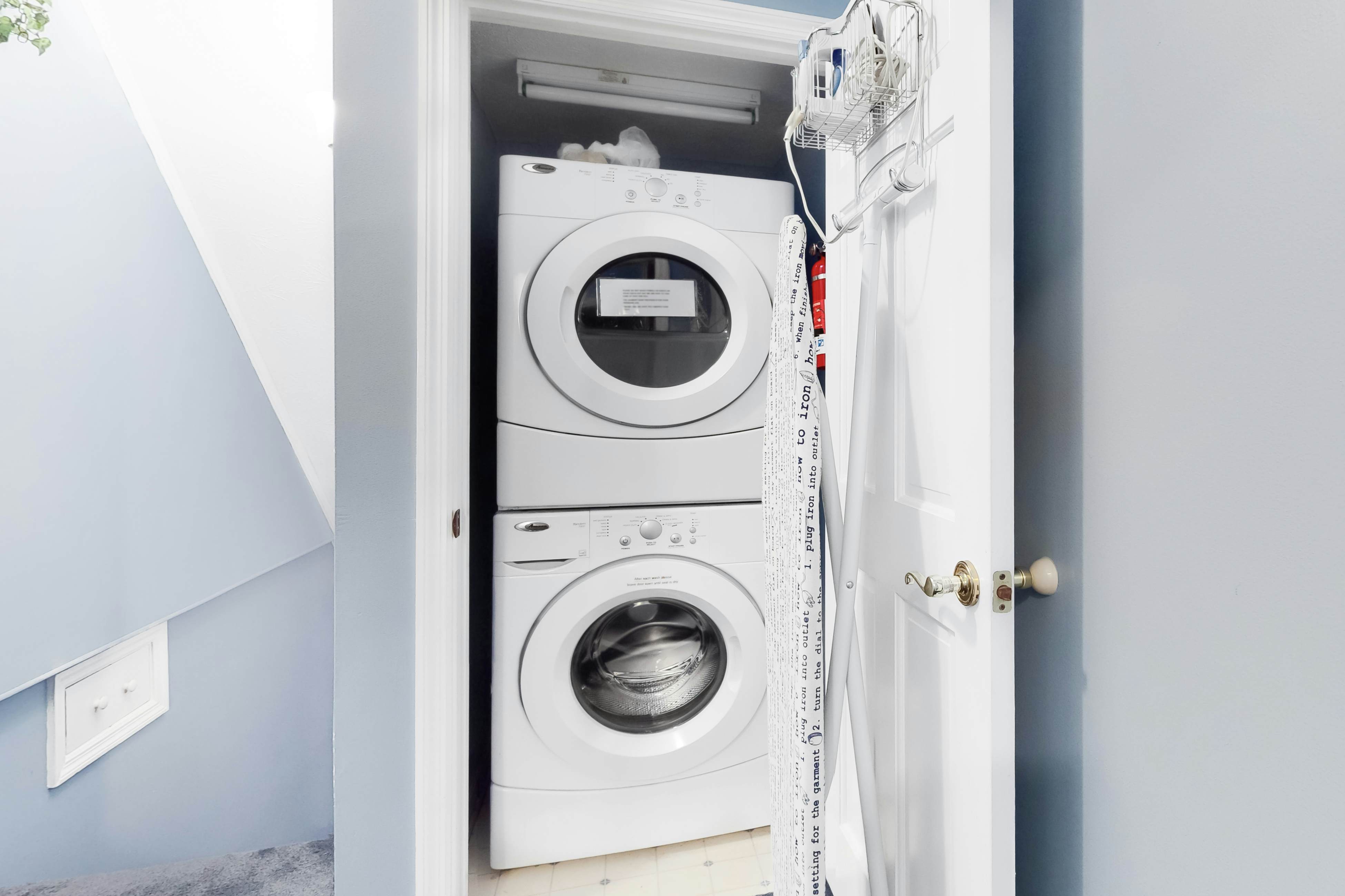 Charming Cabin, Sleeps 4・Hot Tub・Seasonal Pool