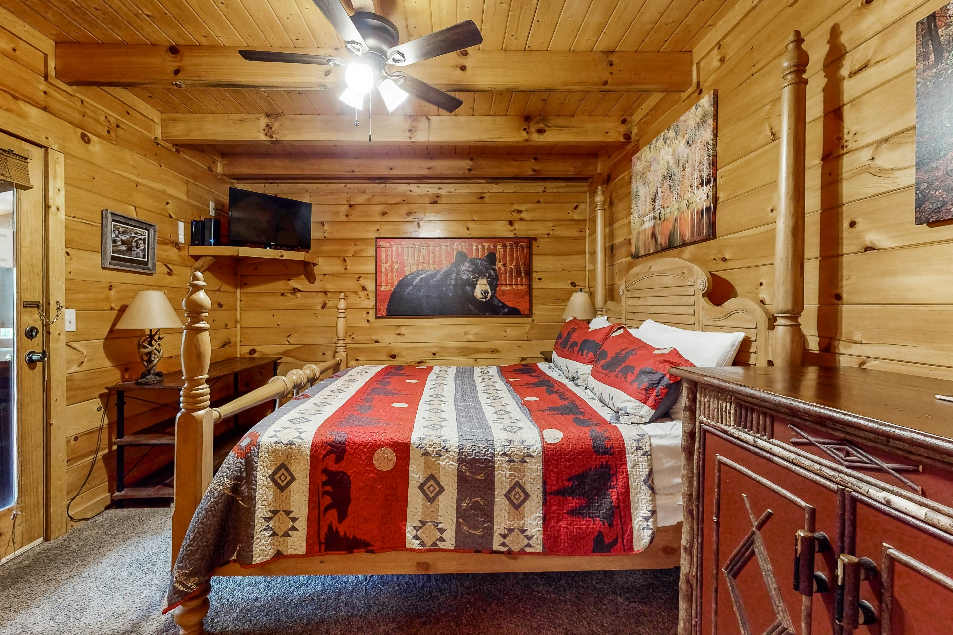 Woodland Cabin, Sleeps 11・Hot Tub・Deck・Pool Table