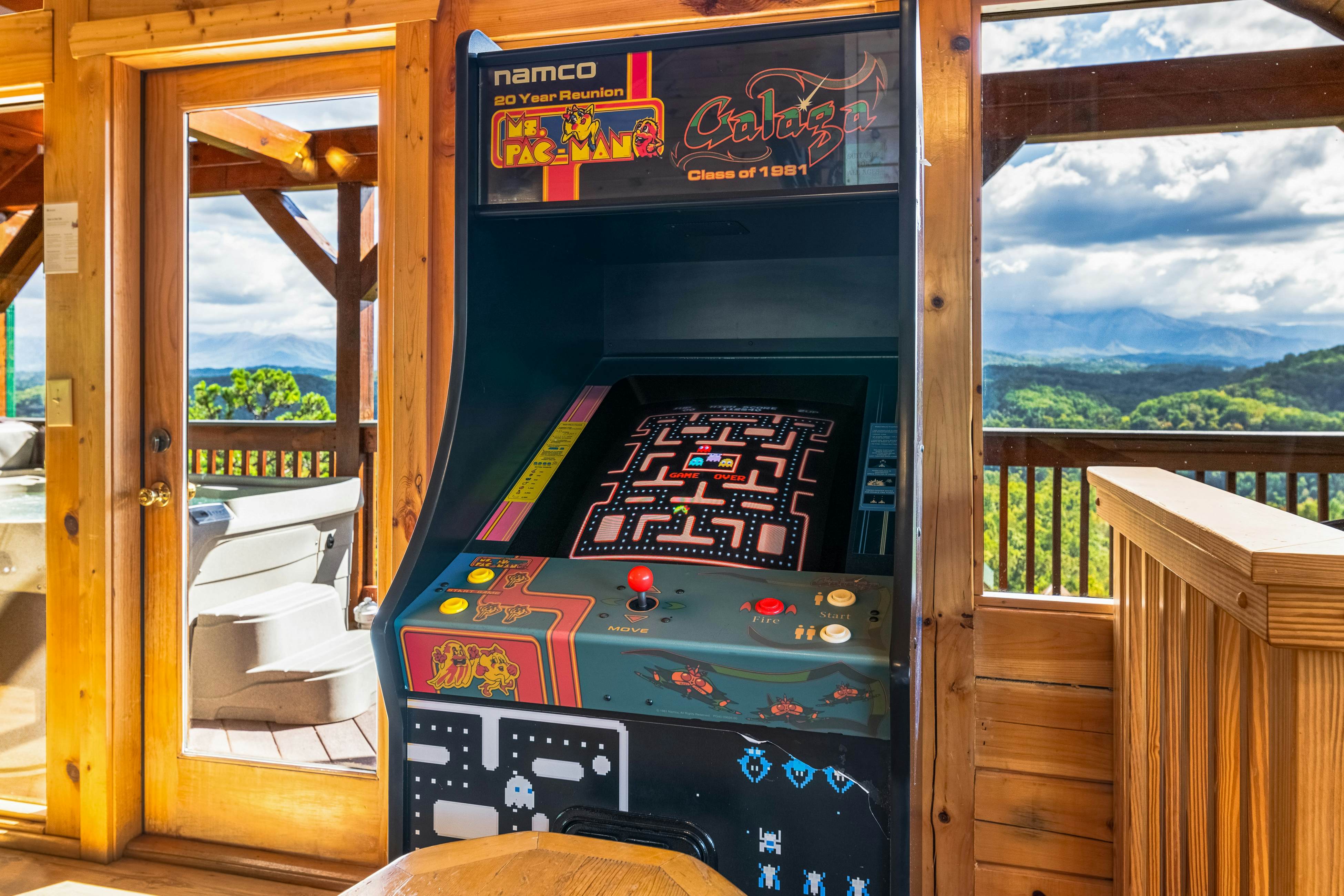 Log Cabin, Sleeps 6・Stunning Mtn View・Hot Tub・Pool