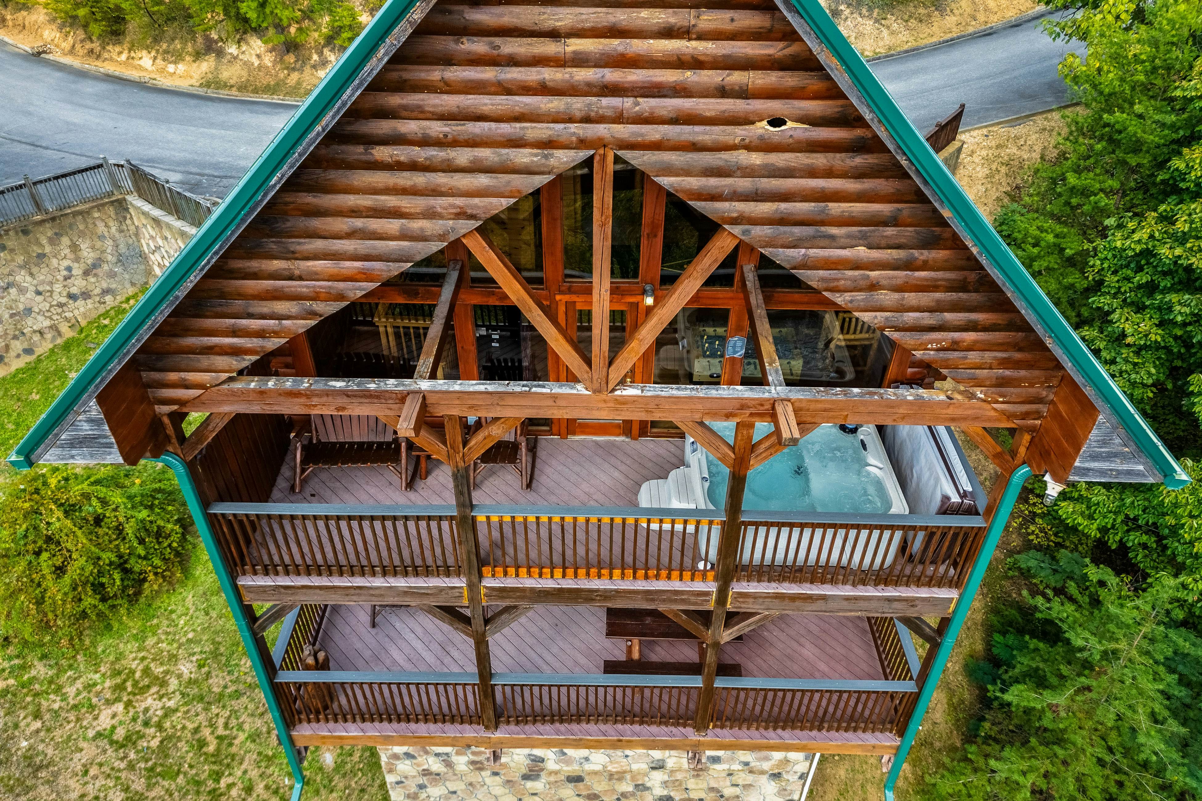 Log Cabin, Sleeps 6・Stunning Mtn View・Hot Tub・Pool