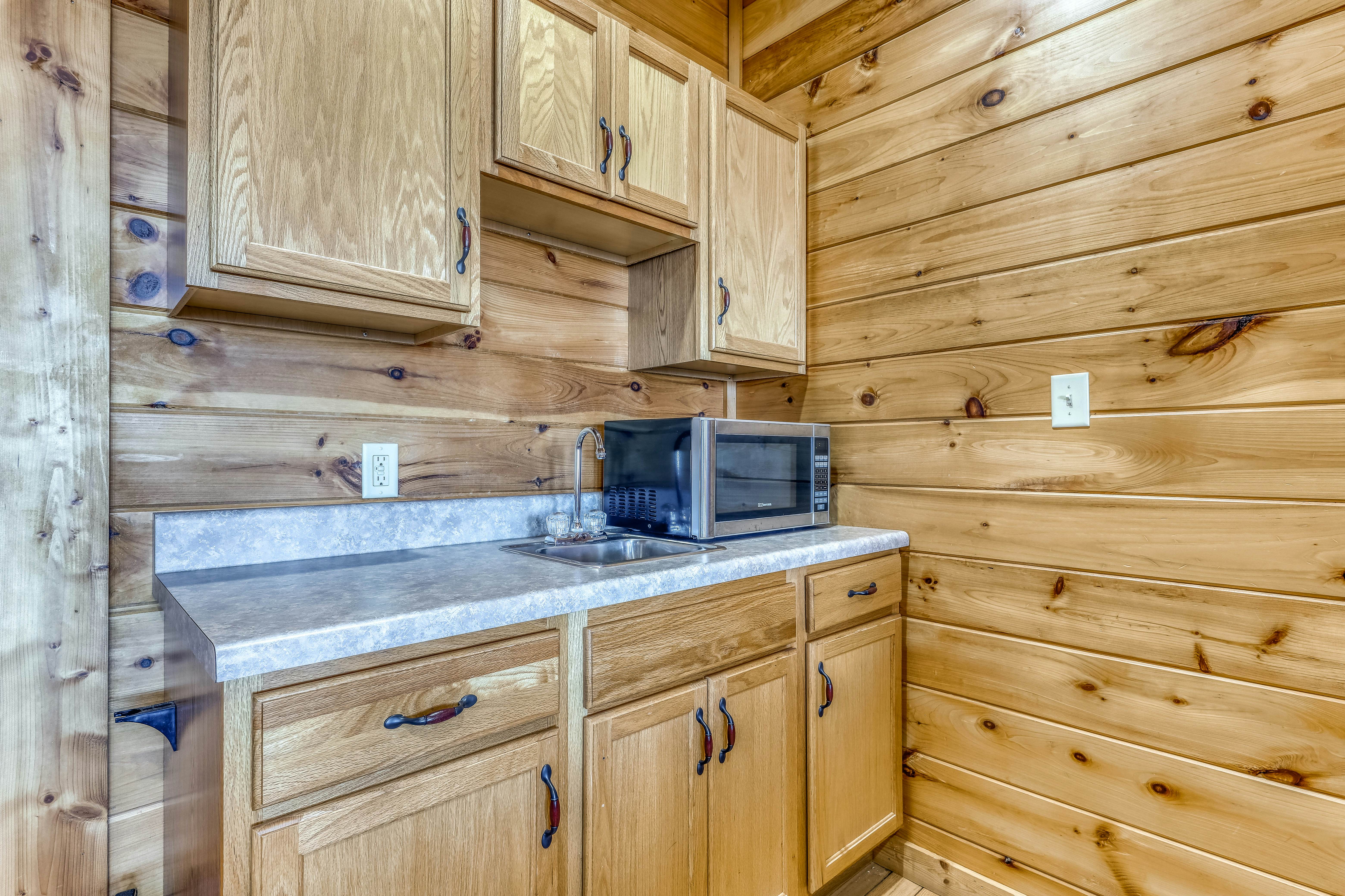 Cabin w/ Free Attraction Tickets, hot tub, theater, game room, & mountain views