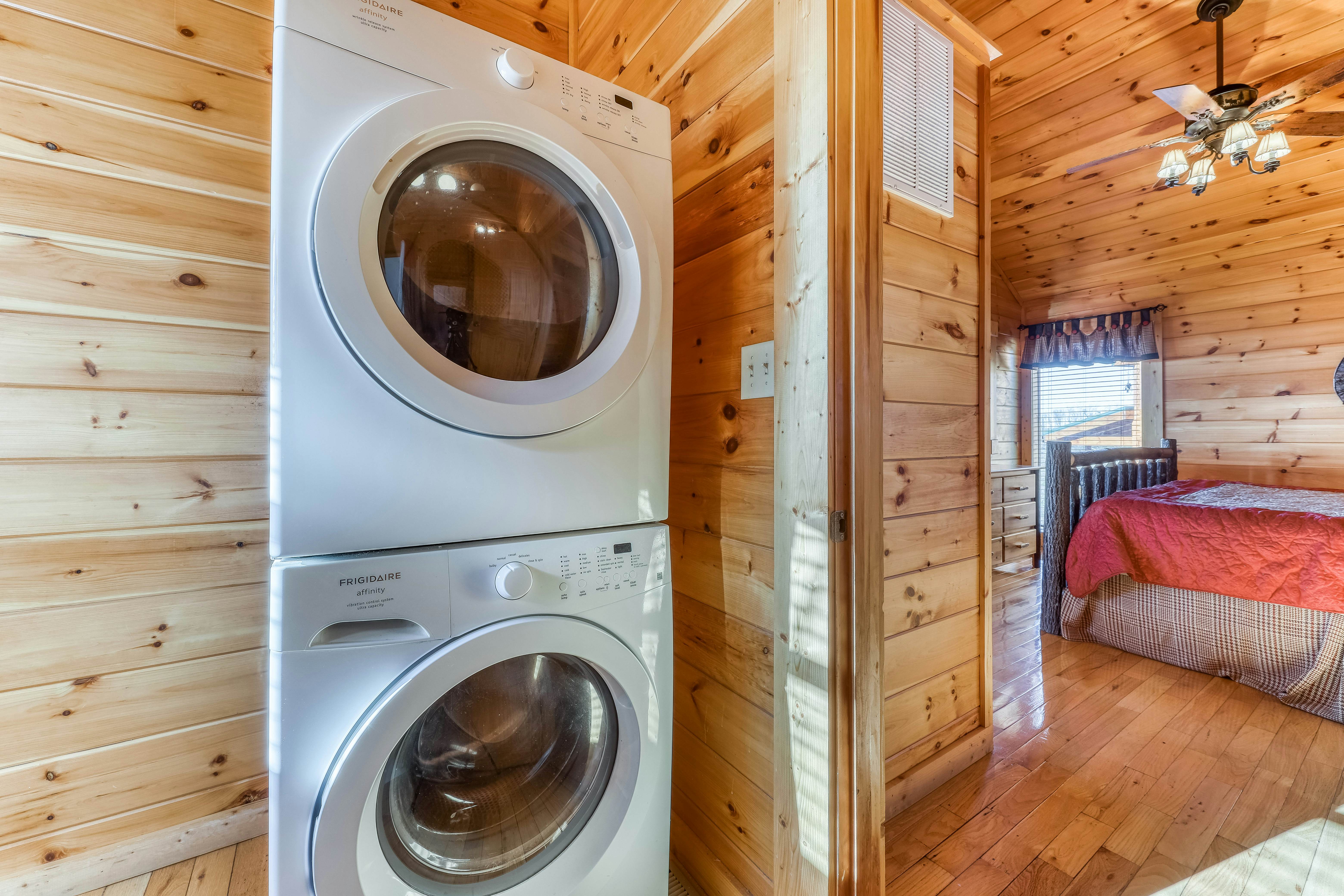 Cabin w/ Free Attraction Tickets, hot tub, theater, game room, & mountain views