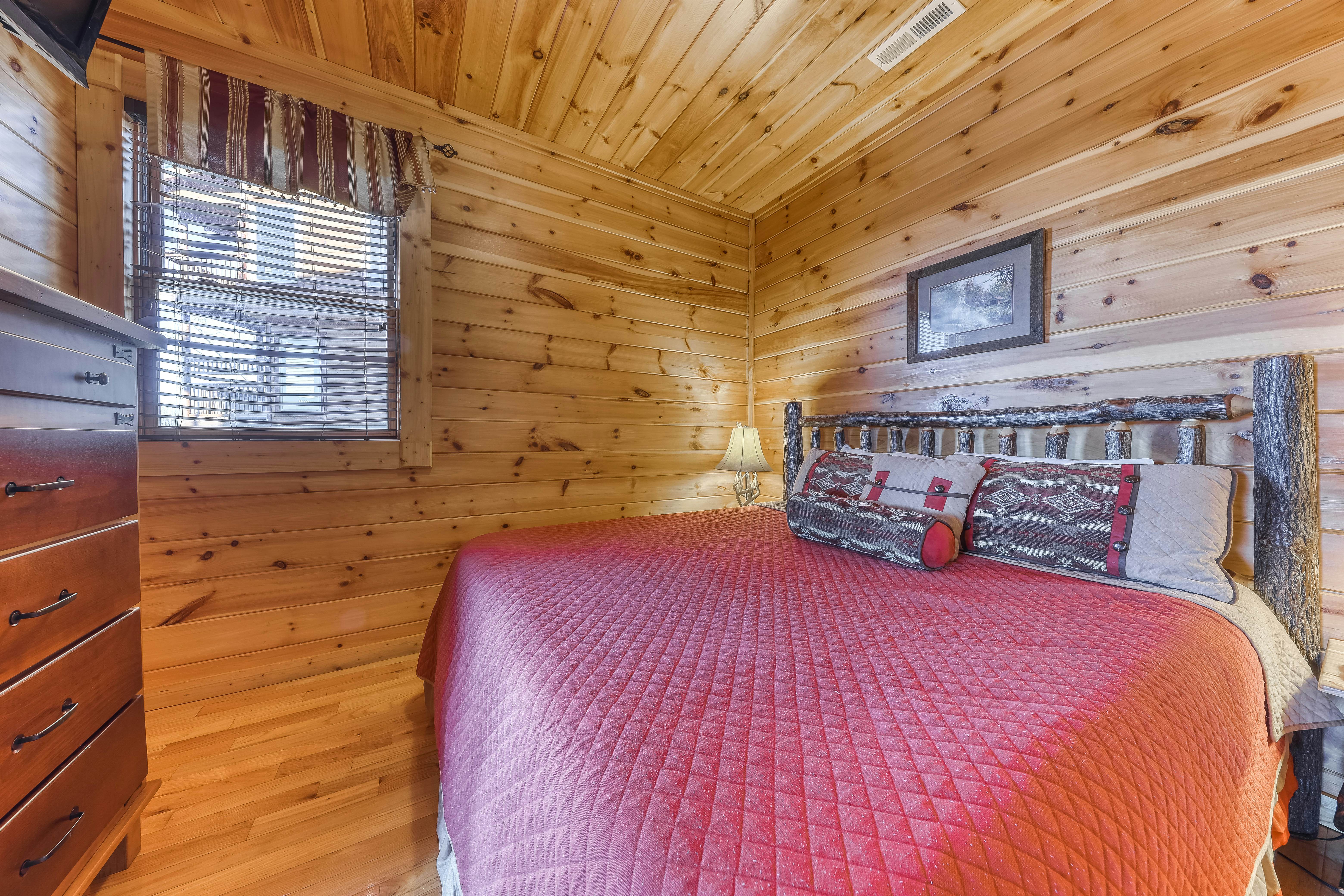 Cabin w/ Free Attraction Tickets, hot tub, theater, game room, & mountain views