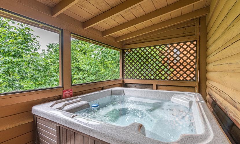 Peaceful Cabin, Sleeps 12・Hot Tub・Pool Table・Games