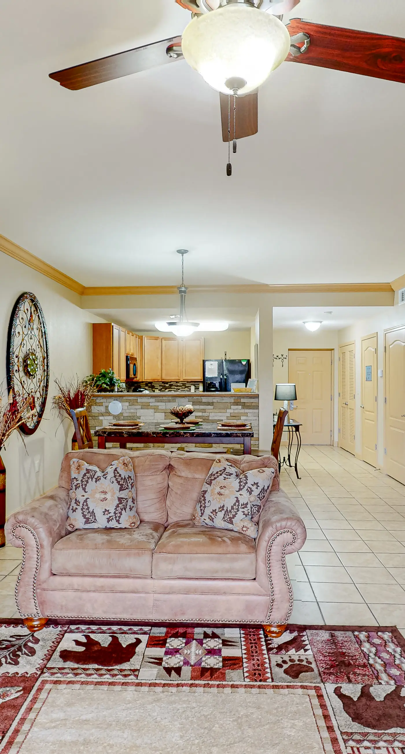 Cozy condo W Fireplace, Sleep 6・Hot Tub・Grill・Pool