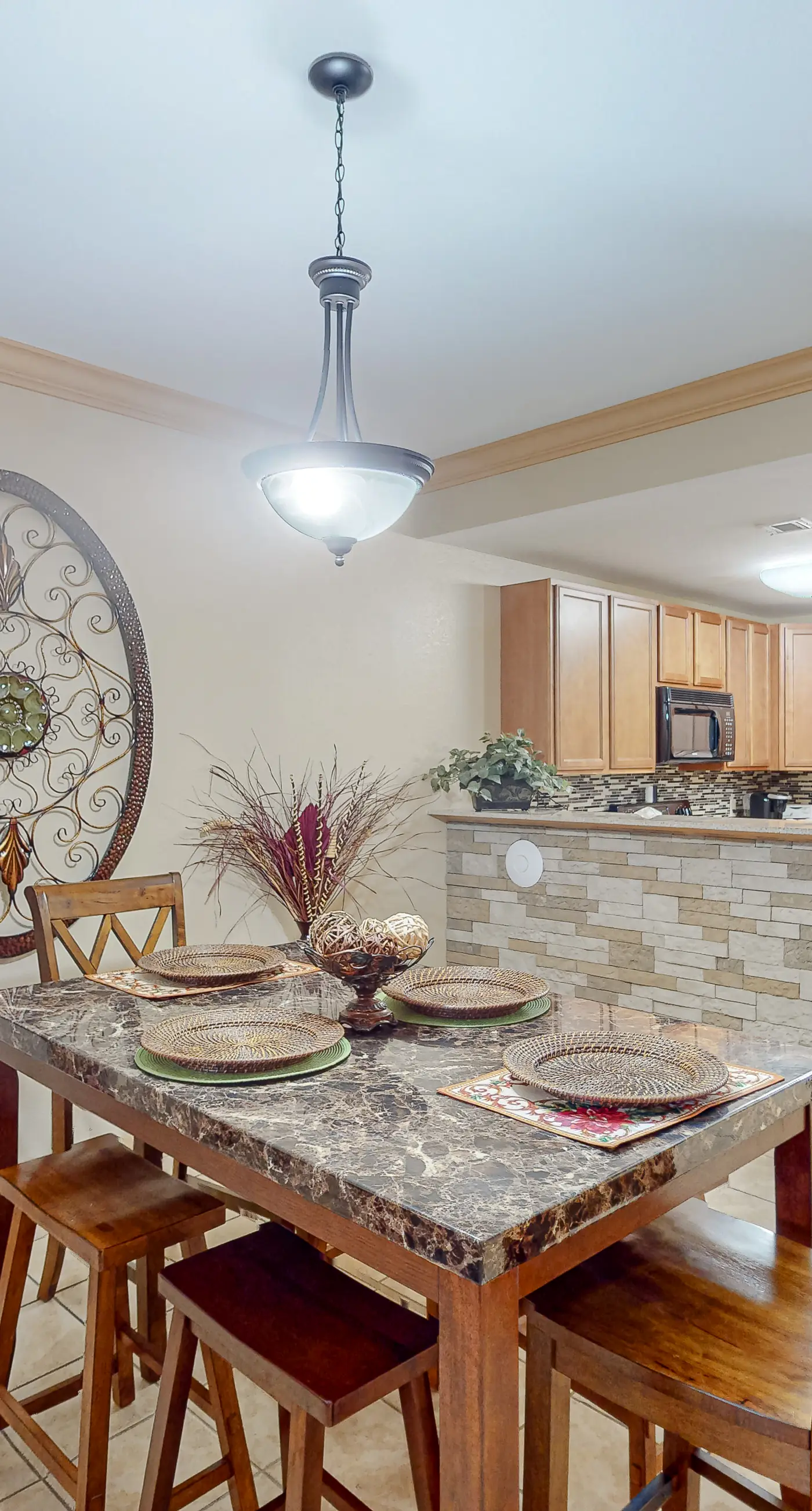 Cozy condo W Fireplace, Sleep 6・Hot Tub・Grill・Pool
