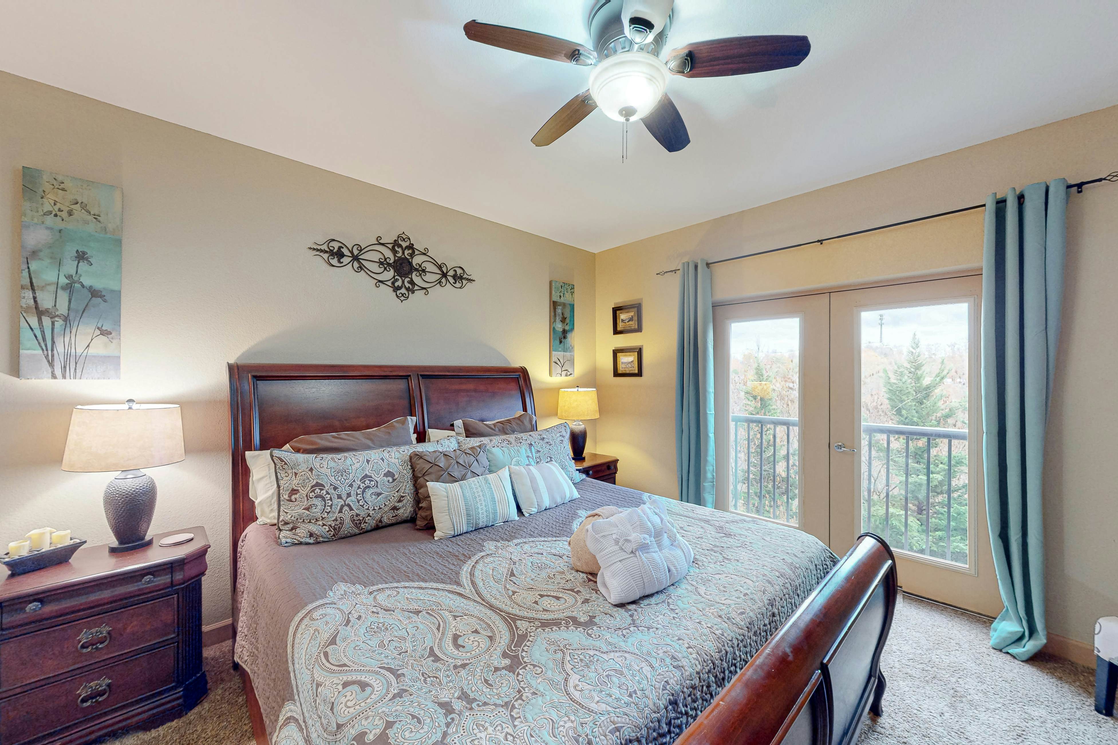 Cozy condo W Fireplace, Sleep 6・Hot Tub・Grill・Pool