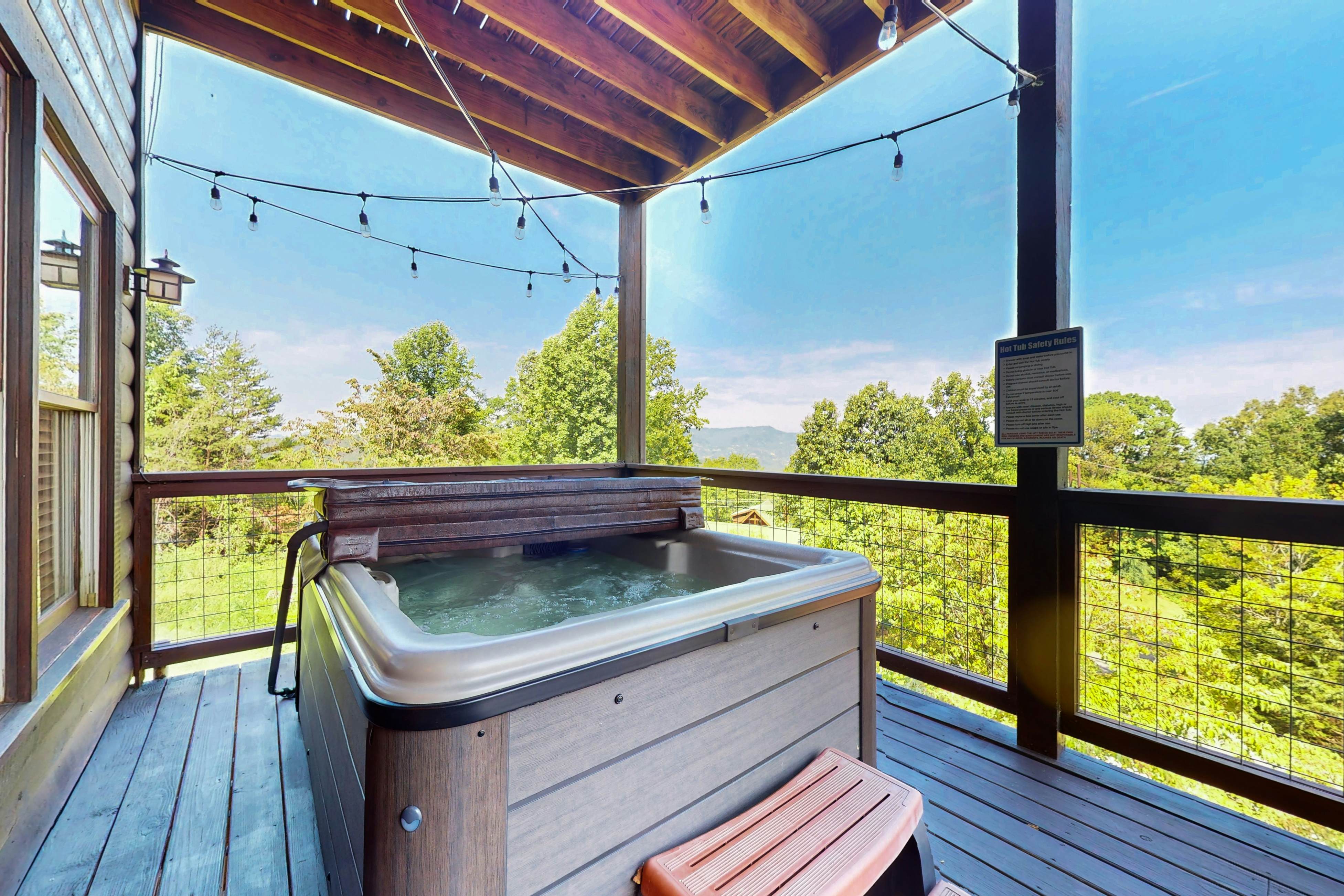 Mtn View Cabin, Sleeps 2・Scenic Balcony・Hot Tub