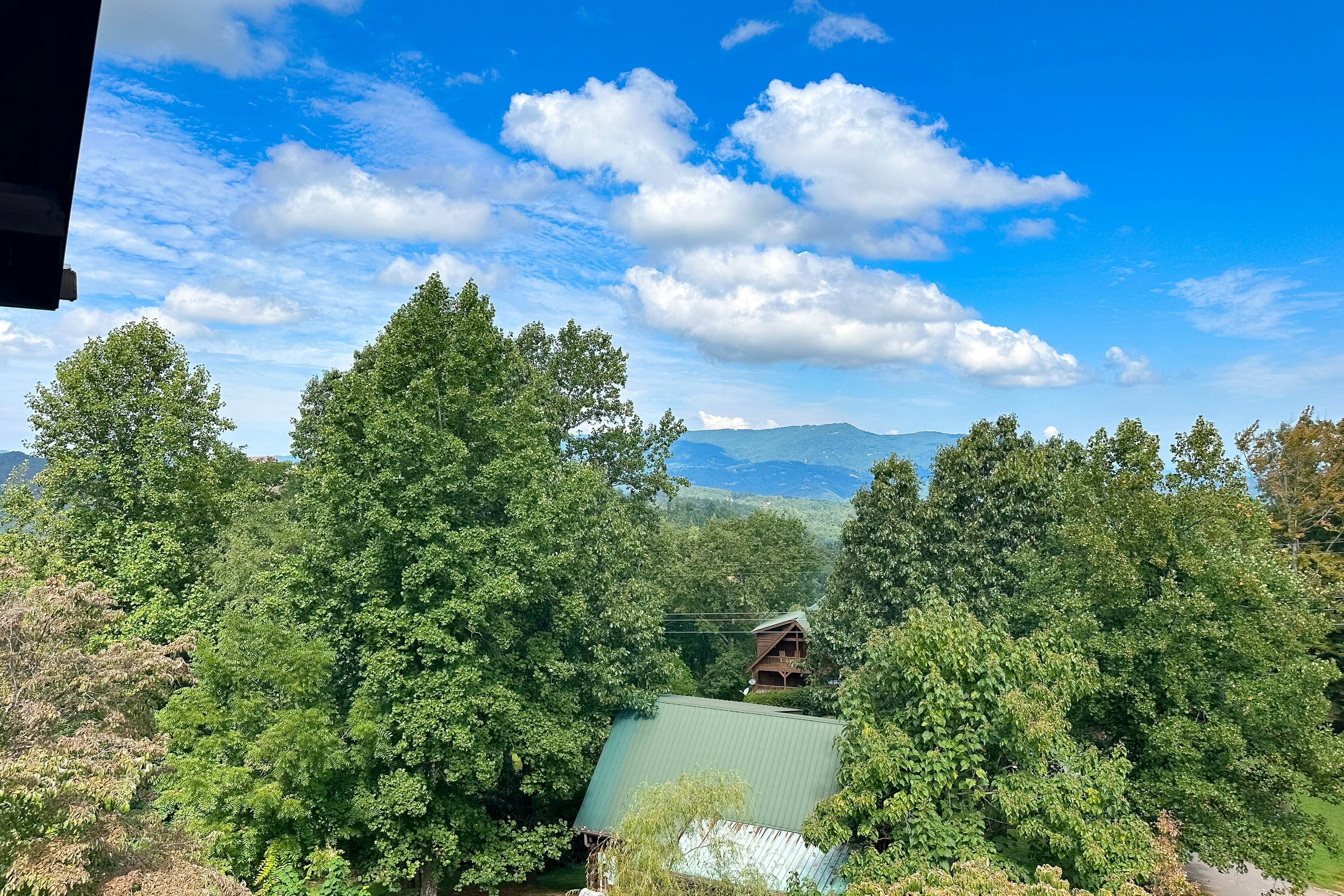 Mtn View Cabin, Sleeps 2・Scenic Balcony・Hot Tub